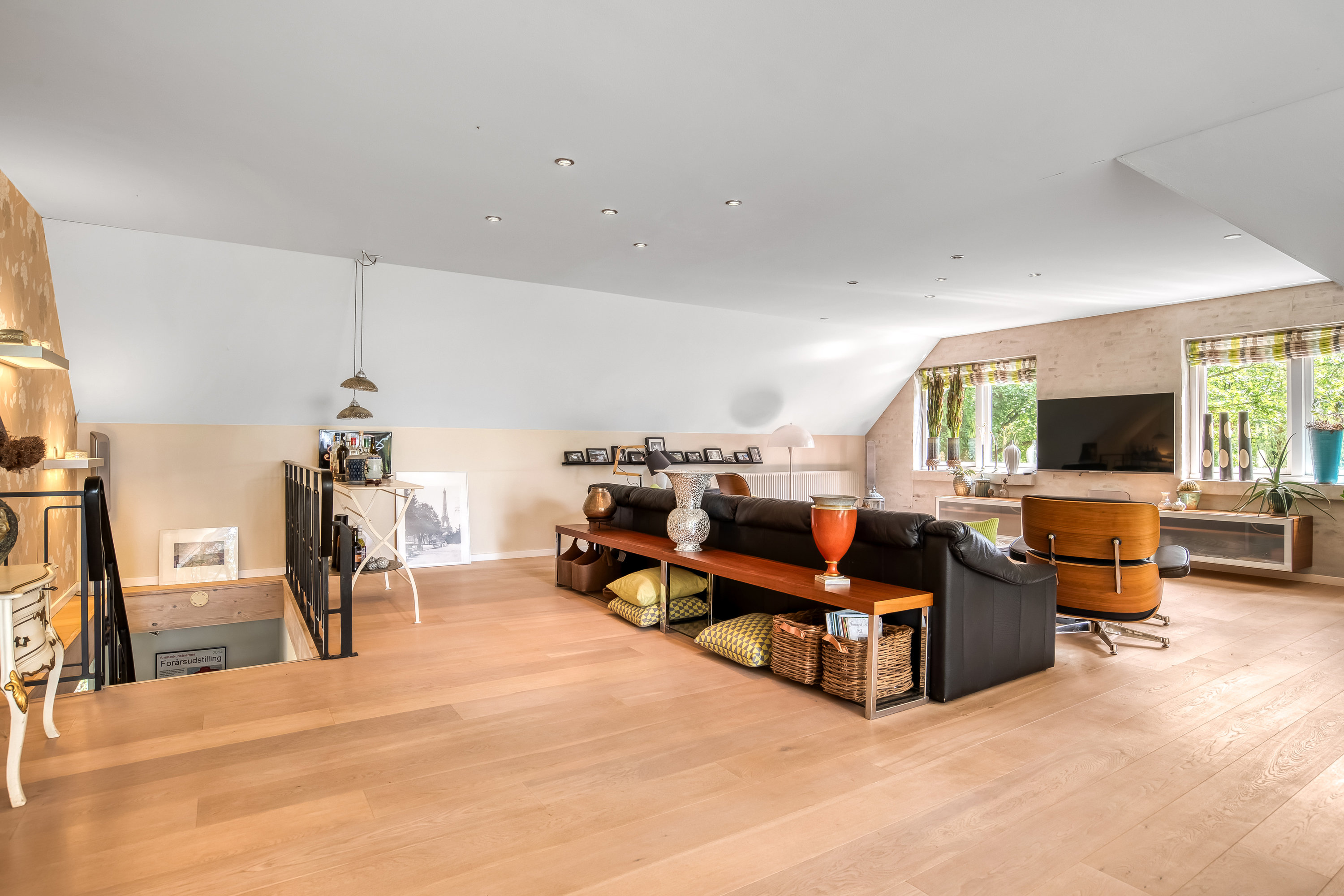 Fremhævet stue billede i fuldskærmstilstand. Billede af Egebjergvej 32B, Vridsted, 7800 Skive