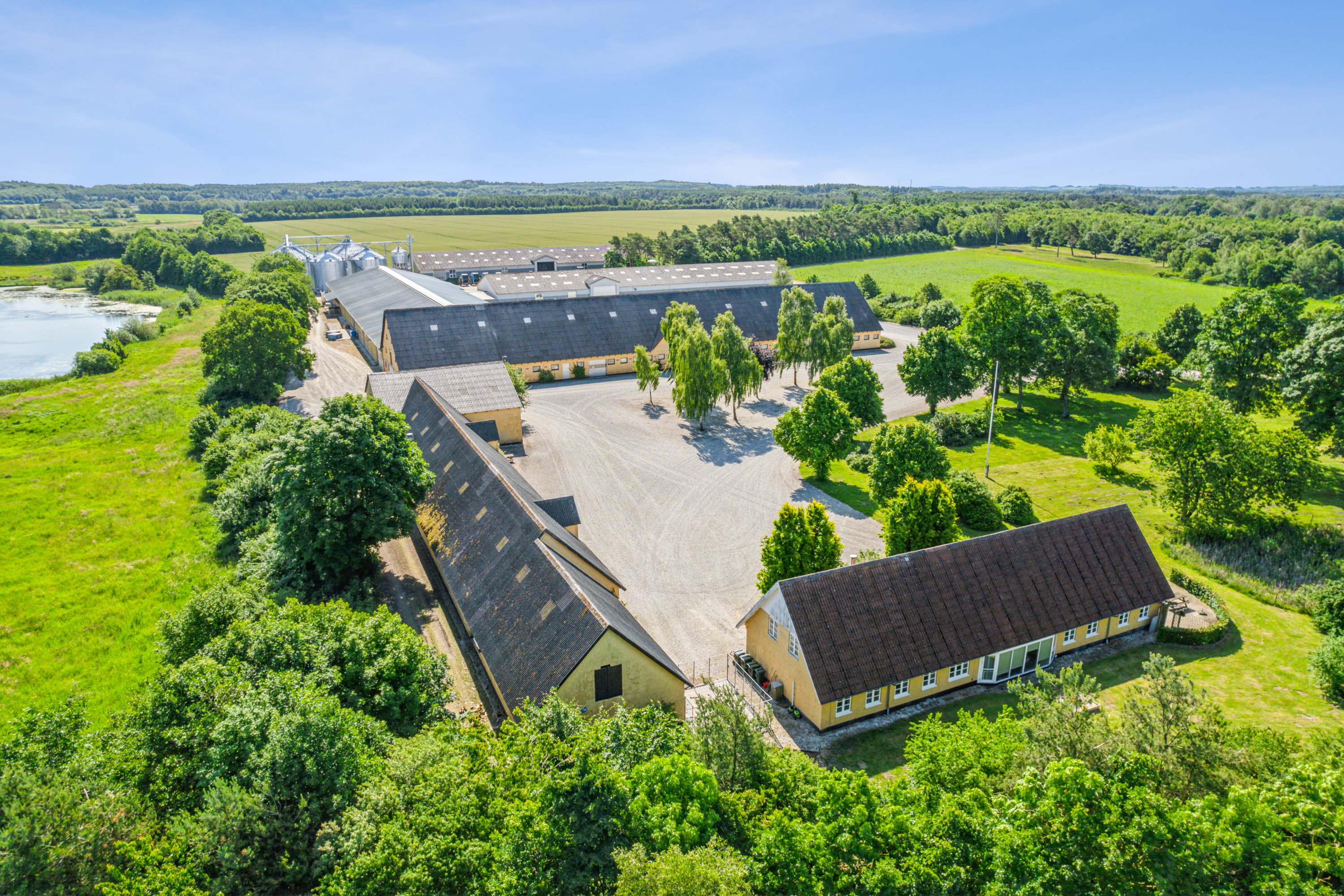 Fremhævet  billede i fuldskærmstilstand. Billede af Århusvej 23A, Auning Mark, 8963 Auning