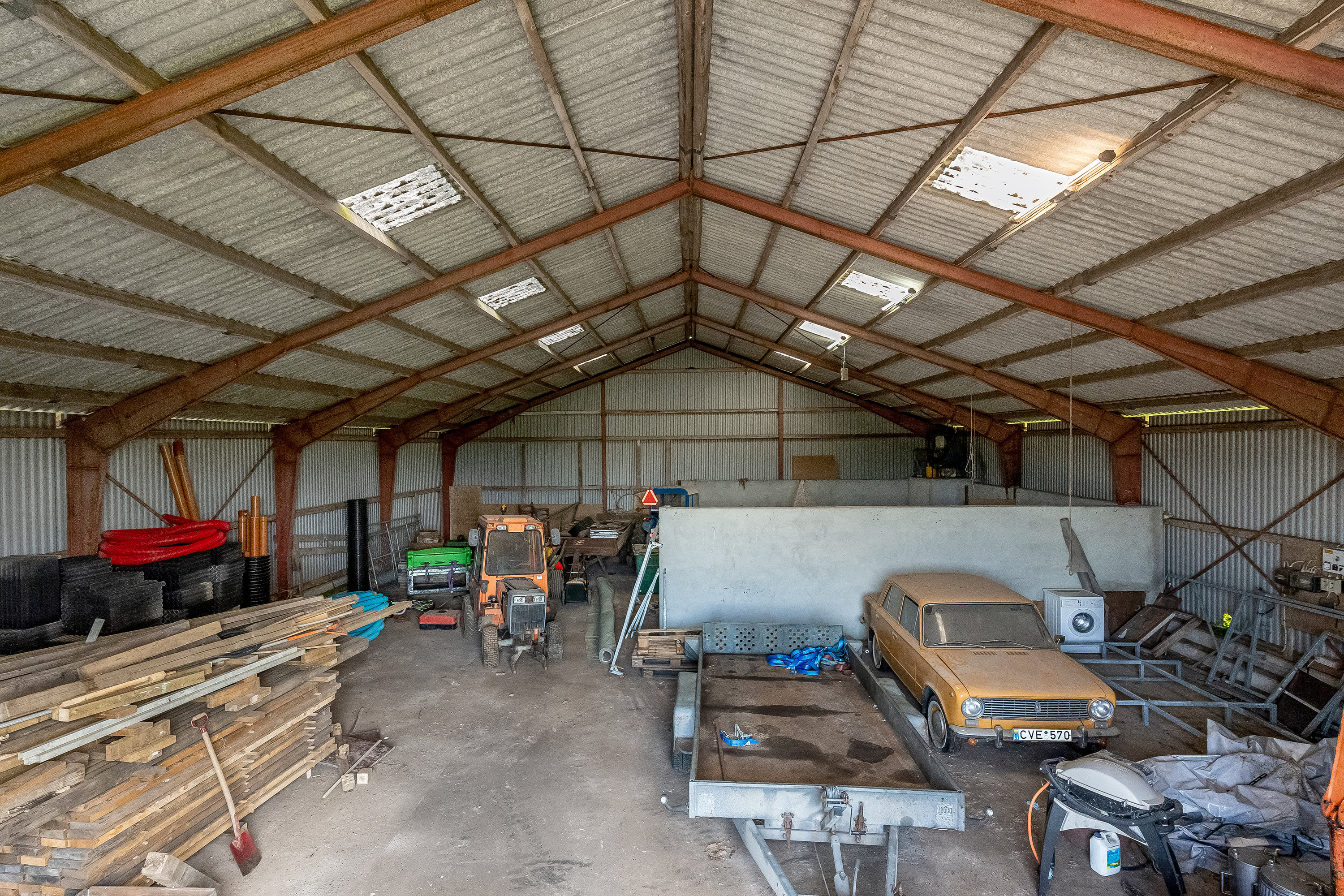 Fremhævet maskinhus billede i fuldskærmstilstand. Billede af Ormstrupvej 12, Idom, 7500 Holstebro