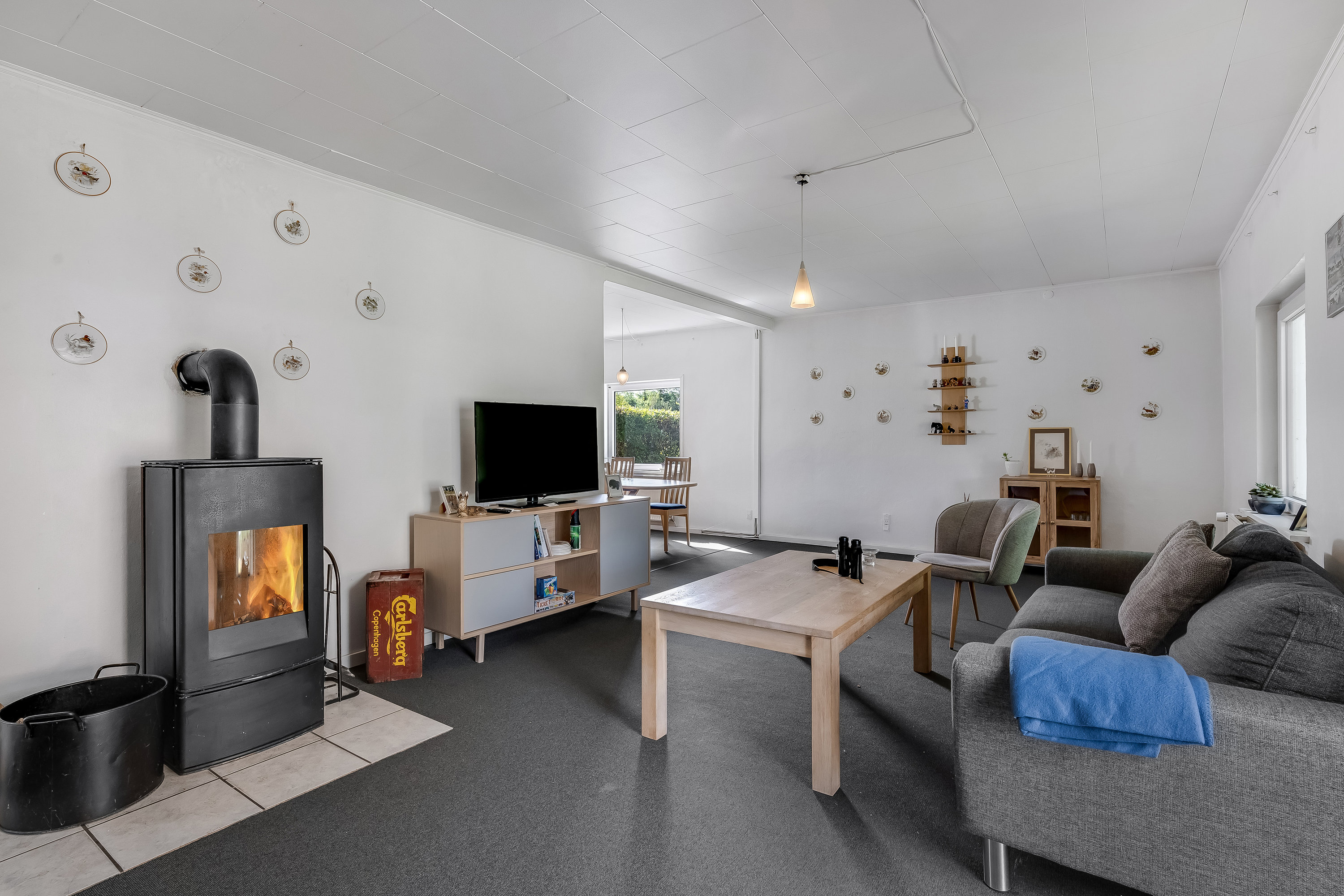 Fremhævet stue billede i fuldskærmstilstand. Billede af Ormstrupvej 12, Idom, 7500 Holstebro