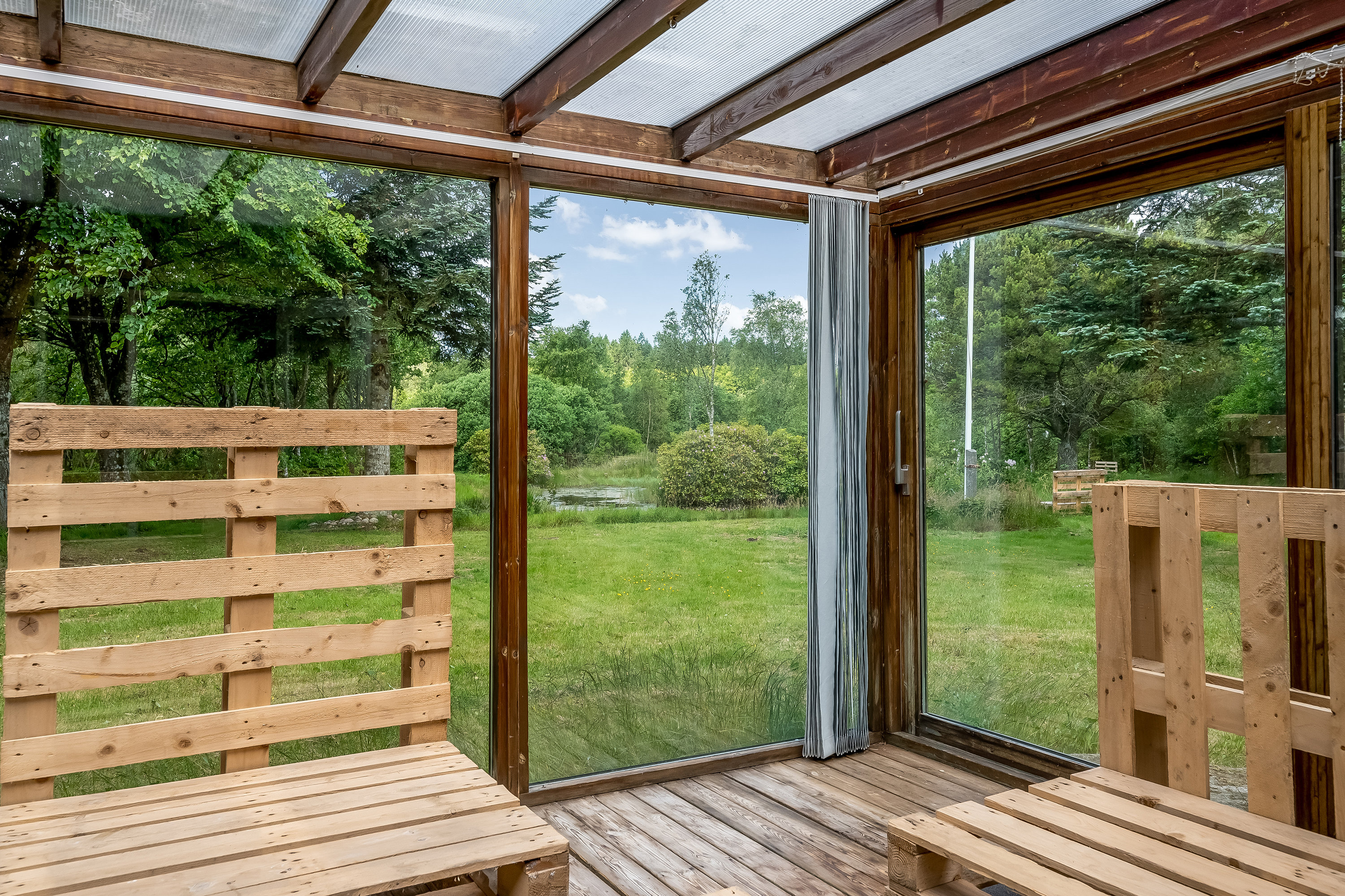 Fremhævet udestue billede i fuldskærmstilstand. Billede af Ormstrupvej 12, Idom, 7500 Holstebro