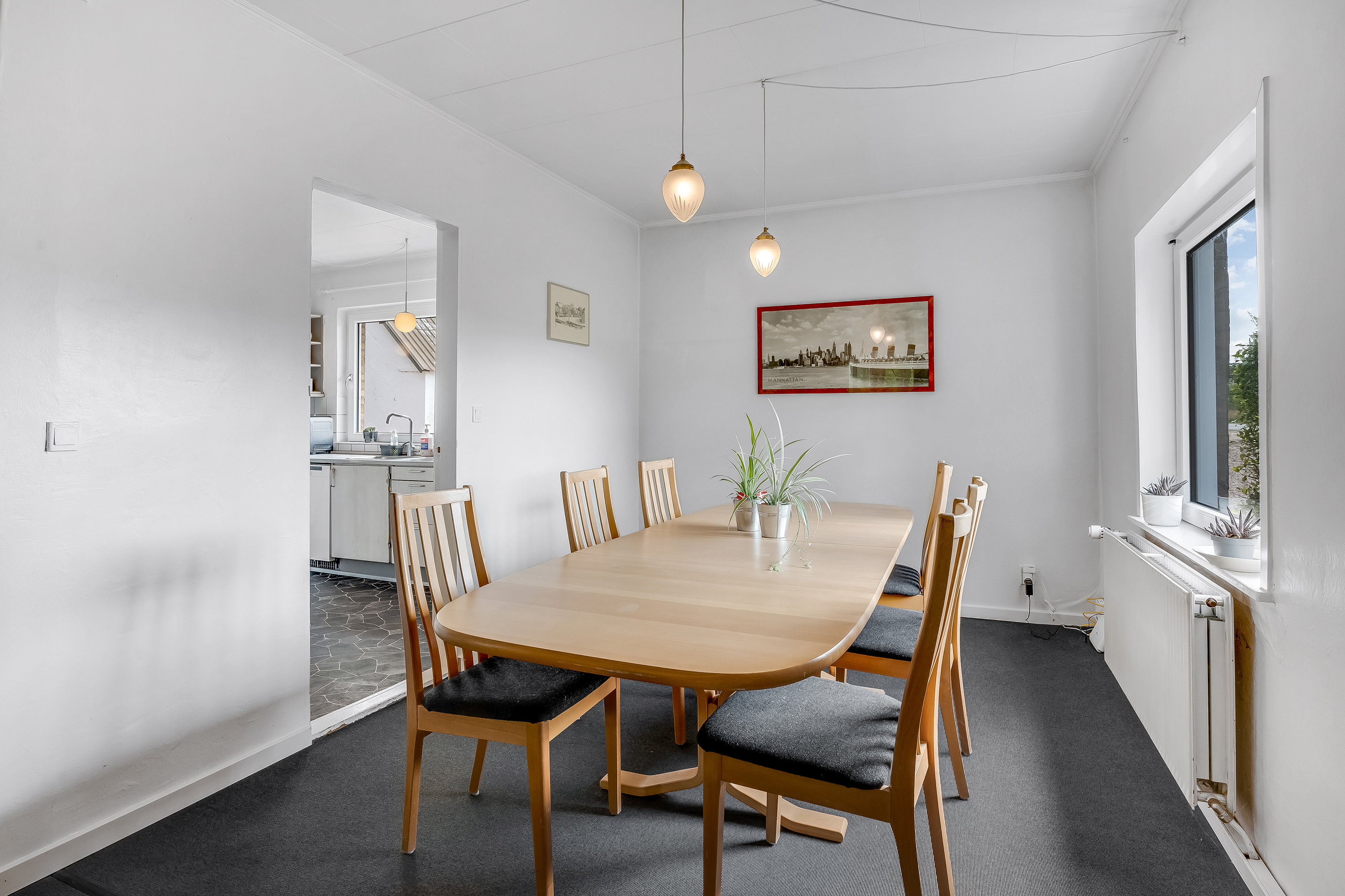 Fremhævet stue billede i fuldskærmstilstand. Billede af Ormstrupvej 12, Idom, 7500 Holstebro