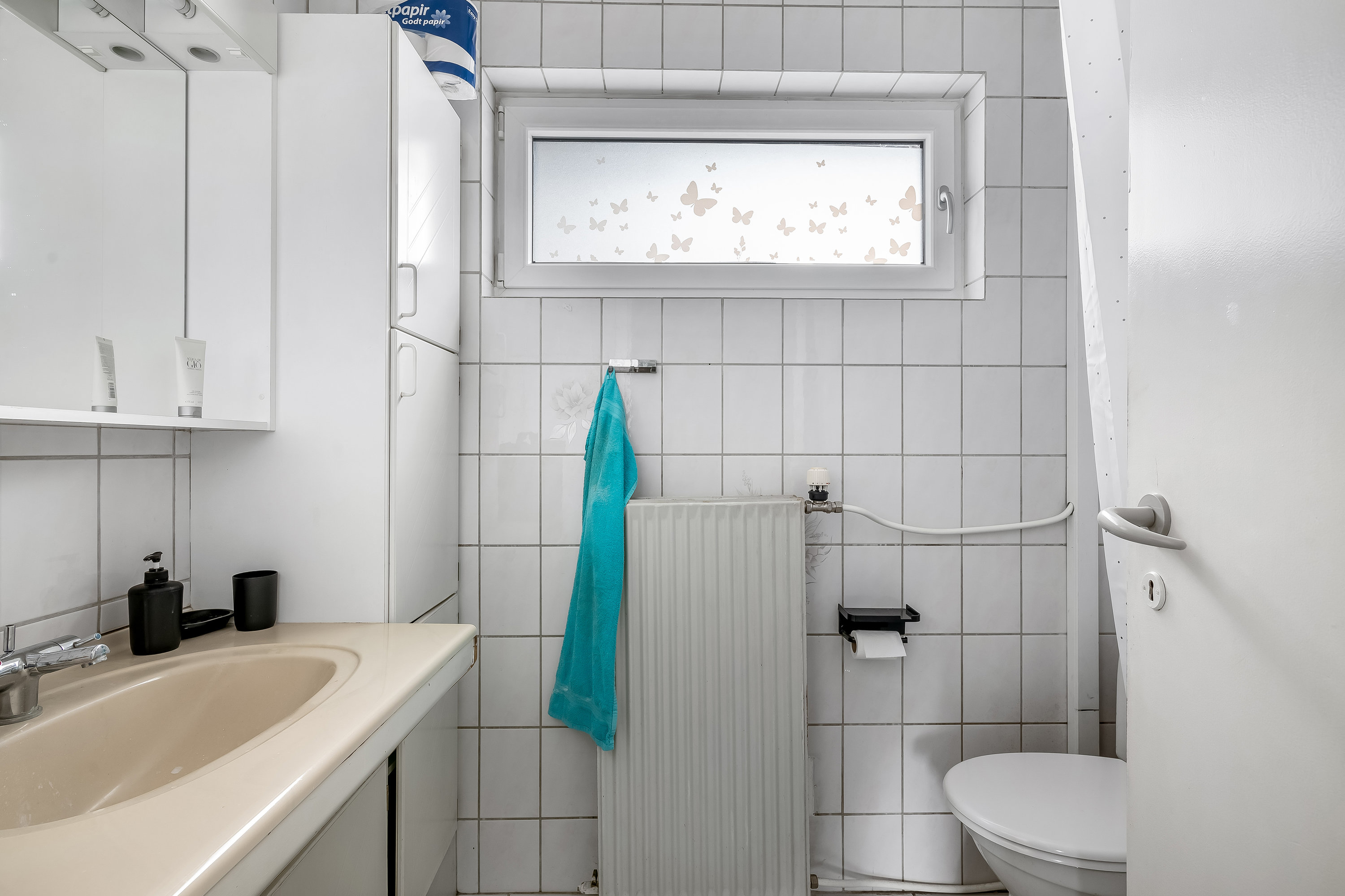 Fremhævet badeværelse billede i fuldskærmstilstand. Billede af Ormstrupvej 12, Idom, 7500 Holstebro