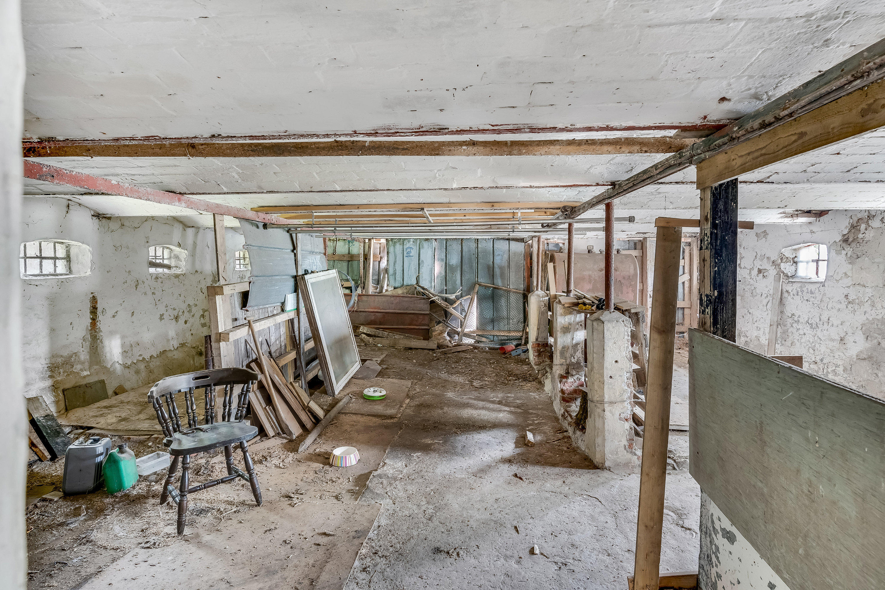 Fremhævet stald billede i fuldskærmstilstand. Billede af Ormstrupvej 12, Idom, 7500 Holstebro