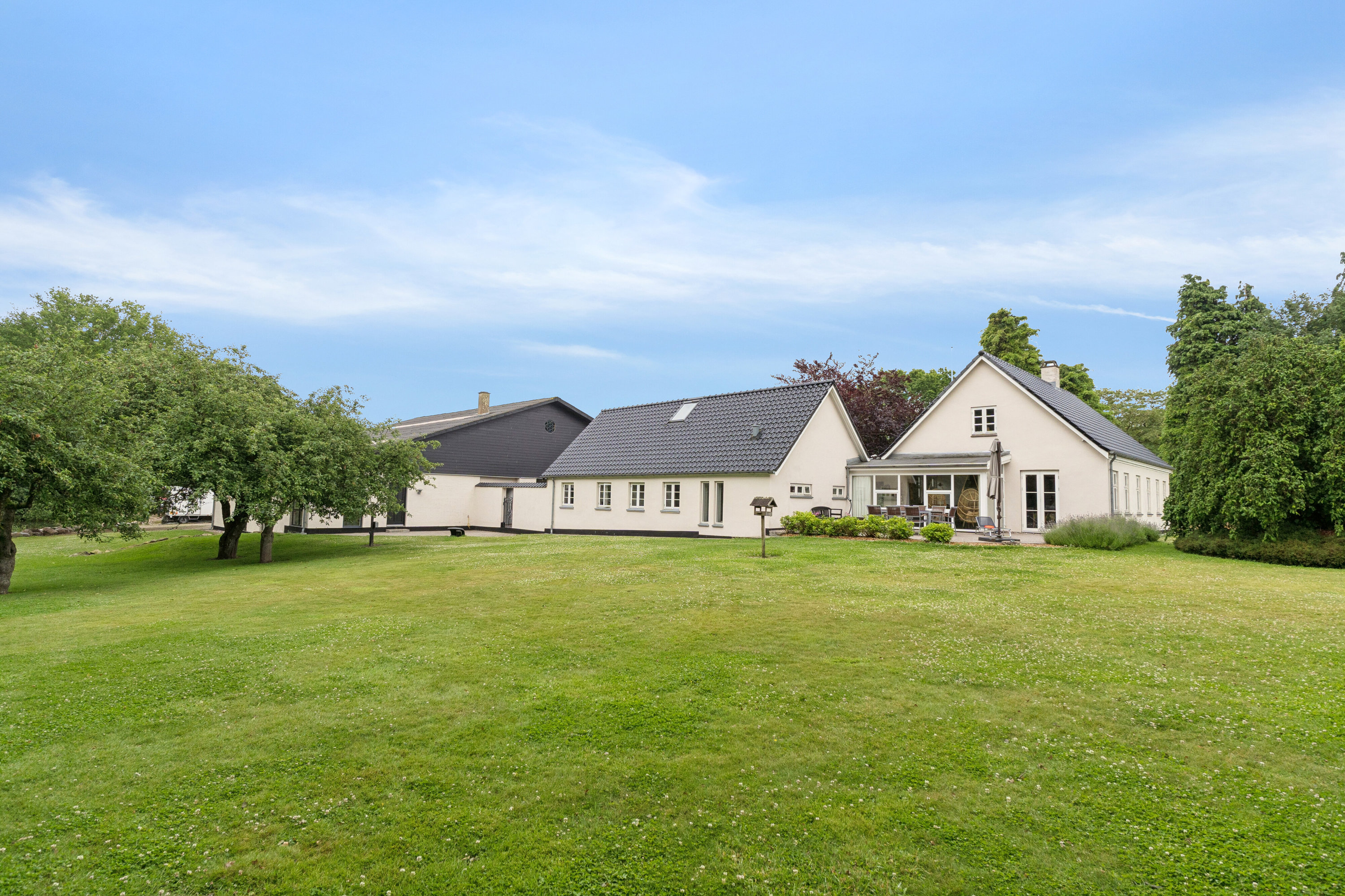 Fremhævet set fra haven billede i fuldskærmstilstand. Billede af Svanningehuse 30, Diernæs, 5600 Faaborg