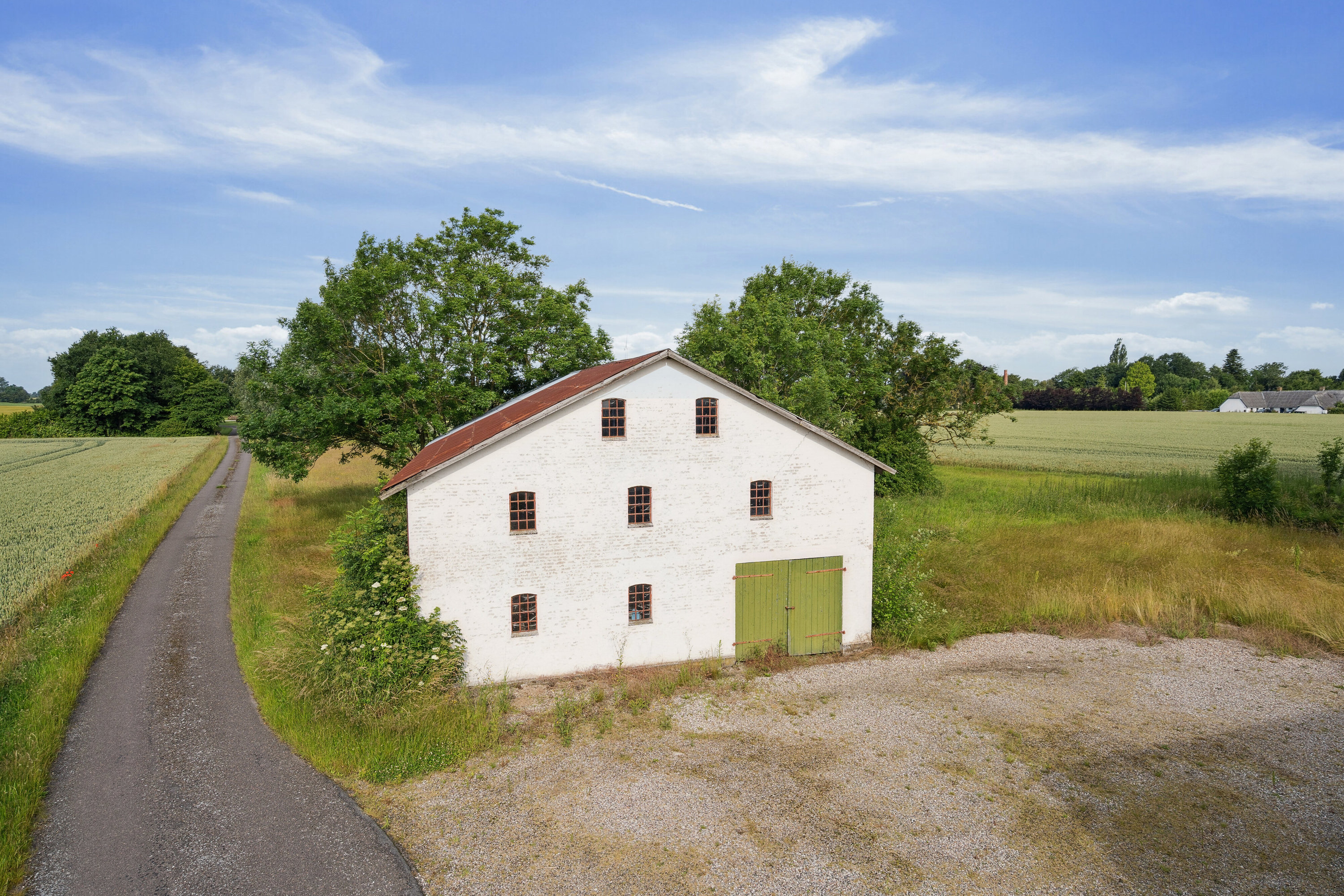 Fremhævet set fra vejen billede i fuldskærmstilstand. Billede af Kirstinebjergvej 27, Årslev, 5792 Årslev