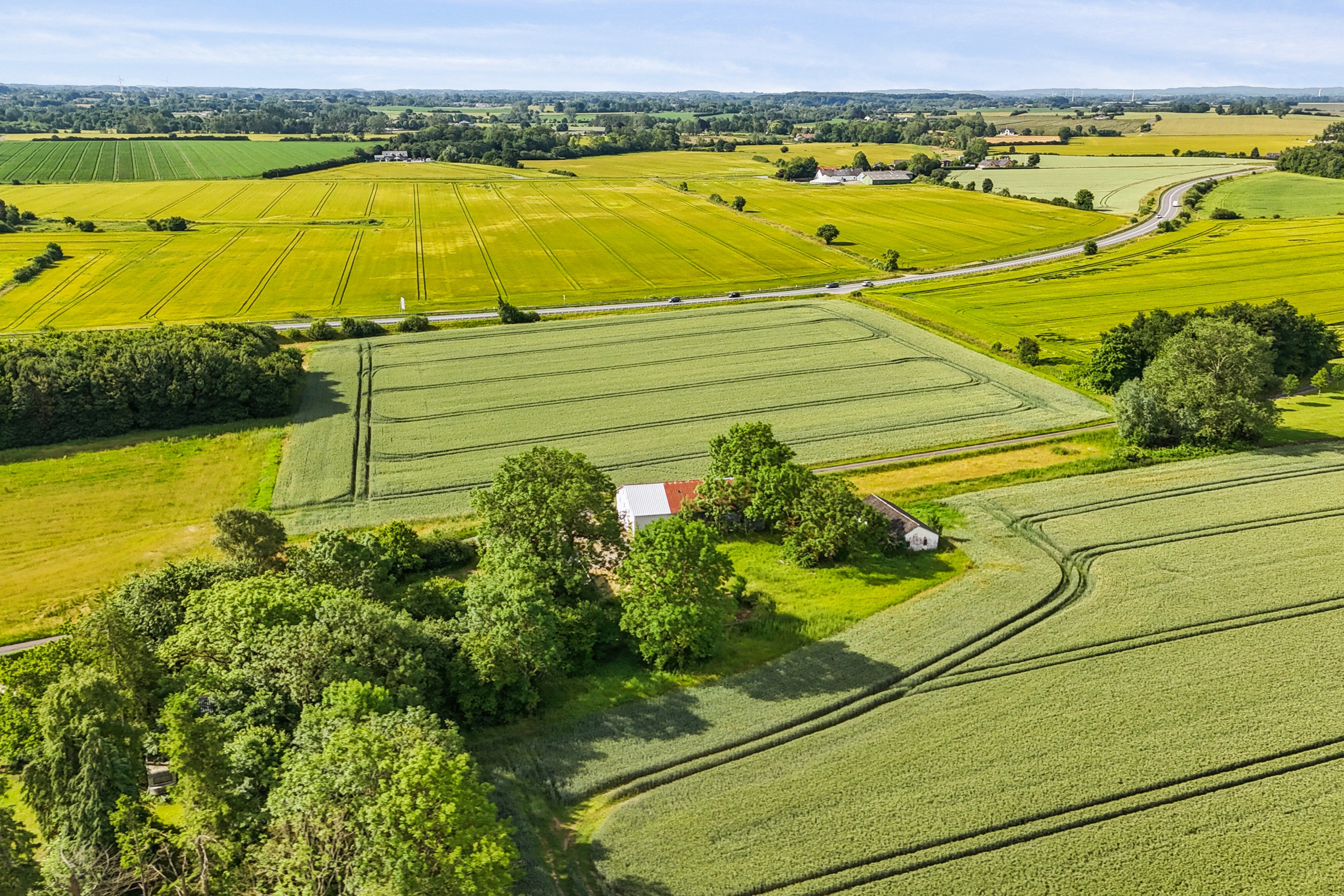 Fremhævet luftfoto billede i fuldskærmstilstand. Billede af Kirstinebjergvej 27, Årslev, 5792 Årslev