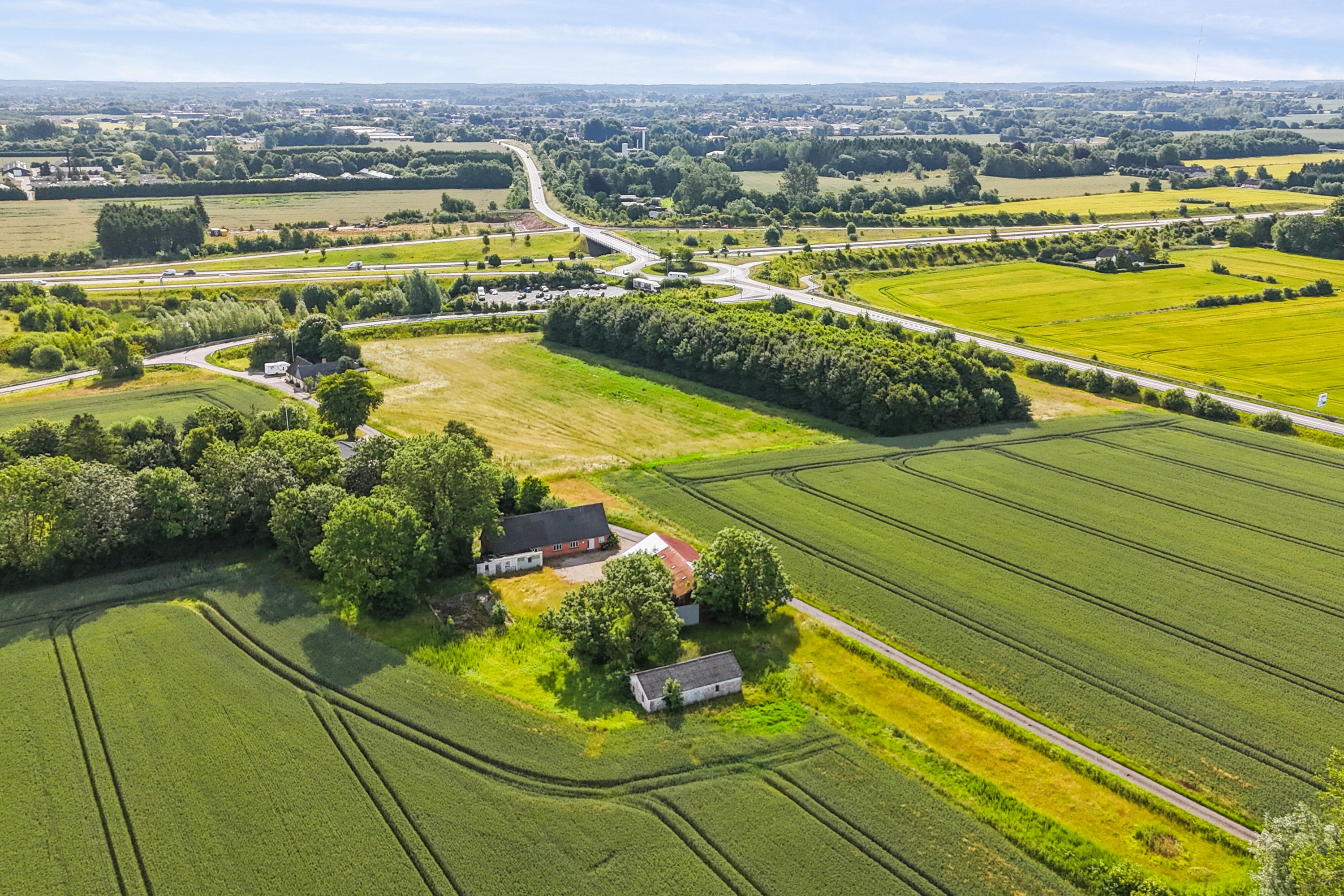 Fremhævet luftfoto billede i fuldskærmstilstand. Billede af Kirstinebjergvej 27, Årslev, 5792 Årslev
