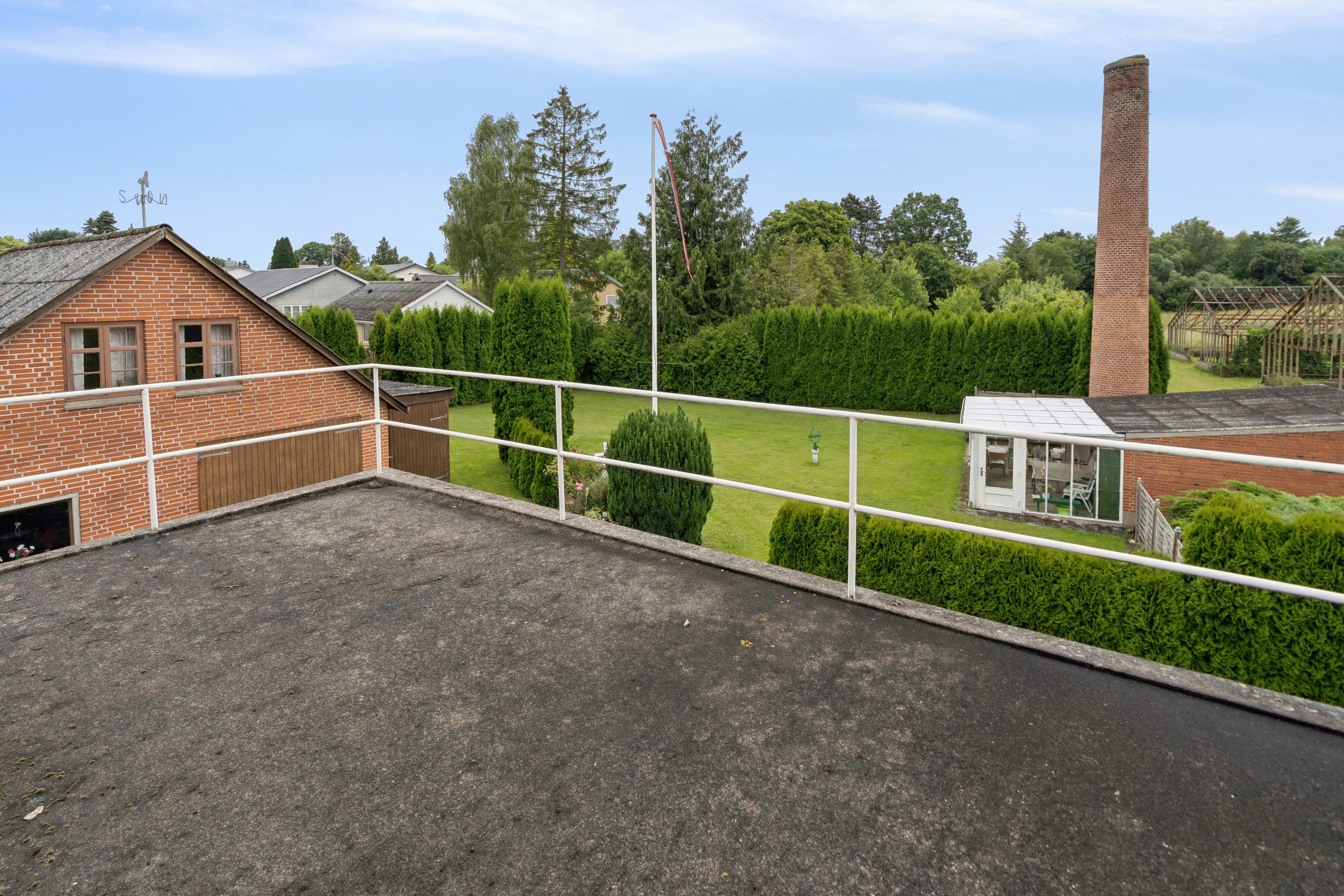 Fremhævet udendørs billede i fuldskærmstilstand. Billede af Tyrsbjergvej 67, Villestofte, 5210 Odense NV