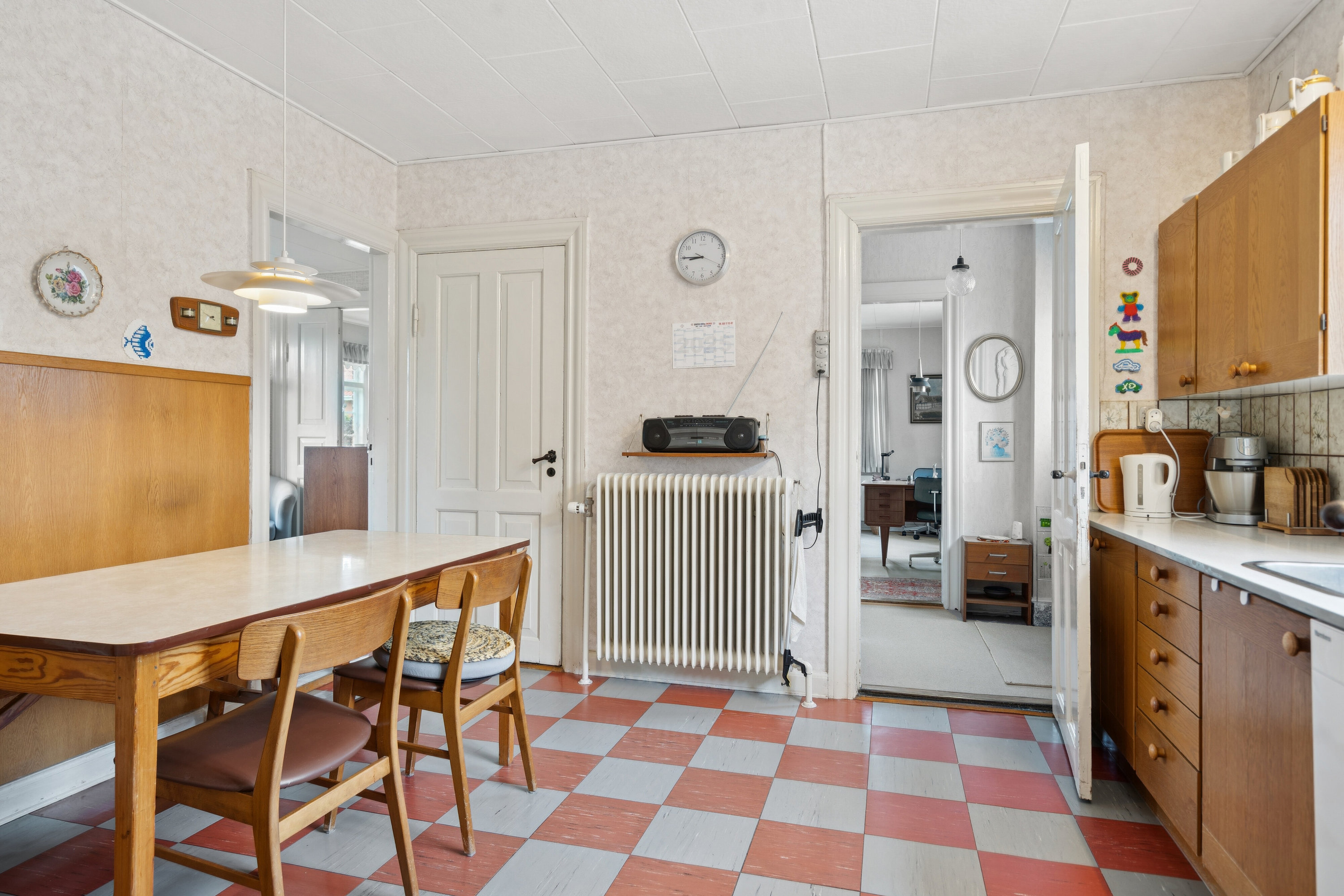 Fremhævet spisestue billede i fuldskærmstilstand. Billede af Tyrsbjergvej 67, Villestofte, 5210 Odense NV