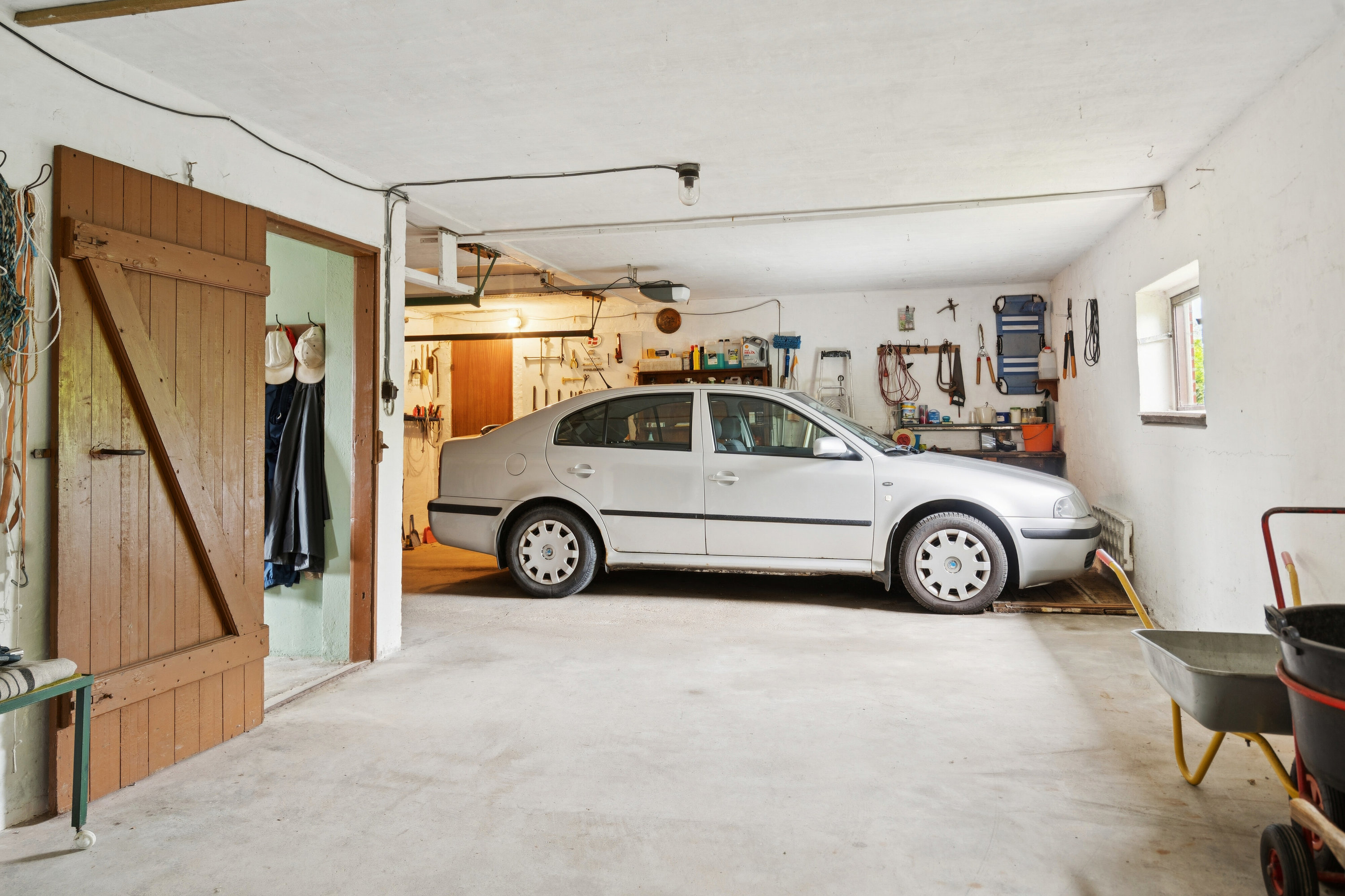 Fremhævet garage billede i fuldskærmstilstand. Billede af Tyrsbjergvej 67, Villestofte, 5210 Odense NV