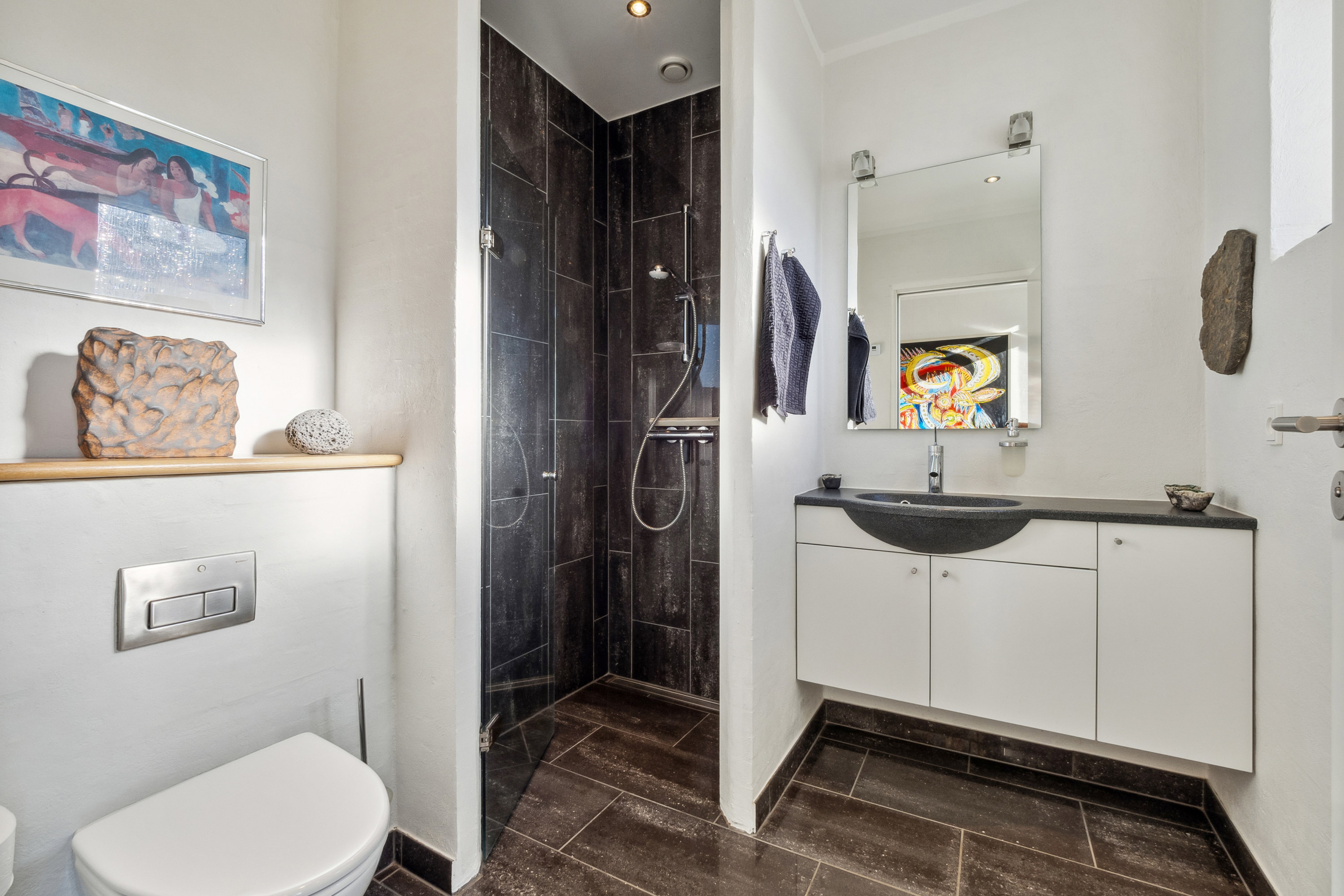 Fremhævet  billede i fuldskærmstilstand. Billede af Ravnholtvej 5, Knudstrup, 8620 Kjellerup