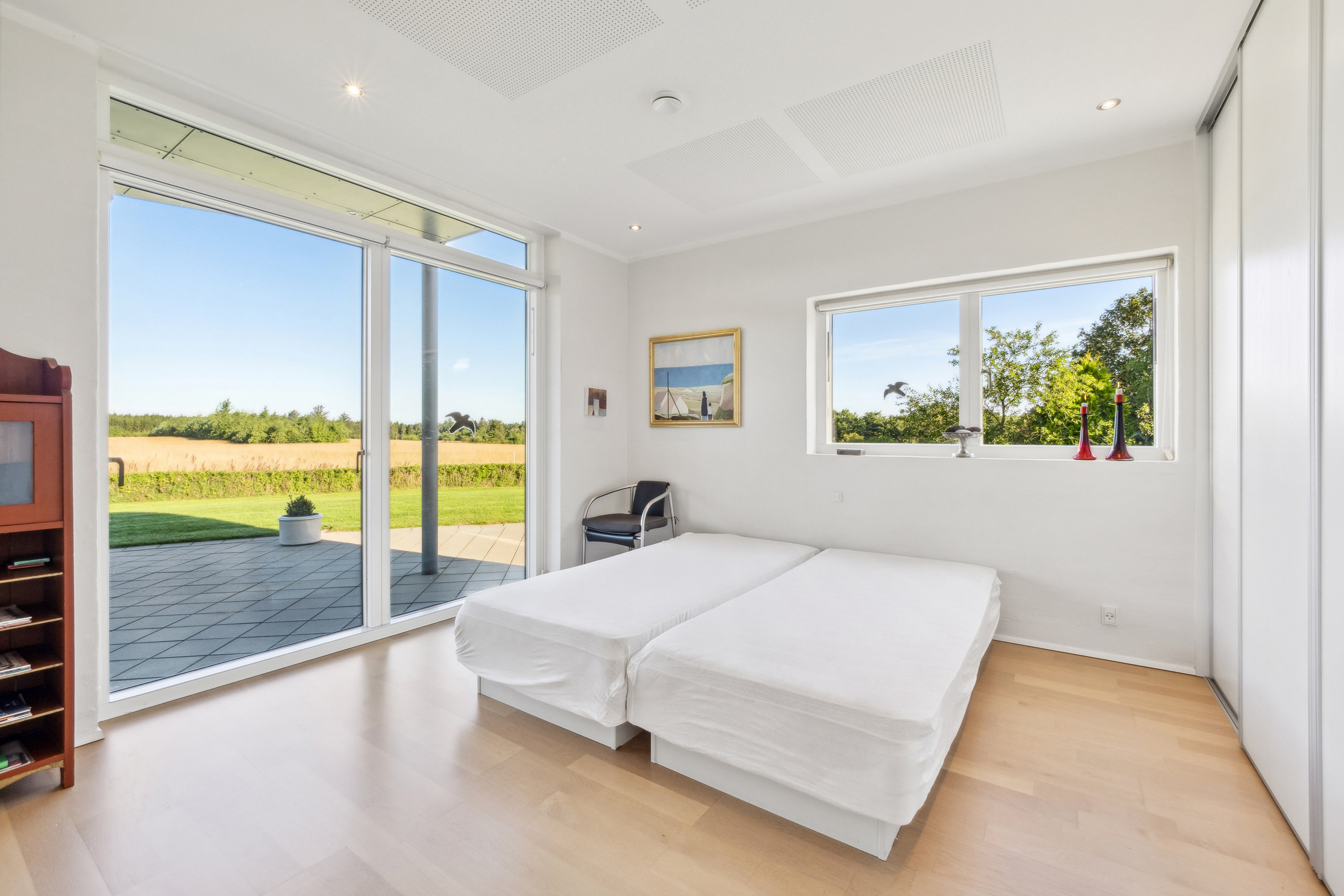 Fremhævet  billede i fuldskærmstilstand. Billede af Ravnholtvej 5, Knudstrup, 8620 Kjellerup