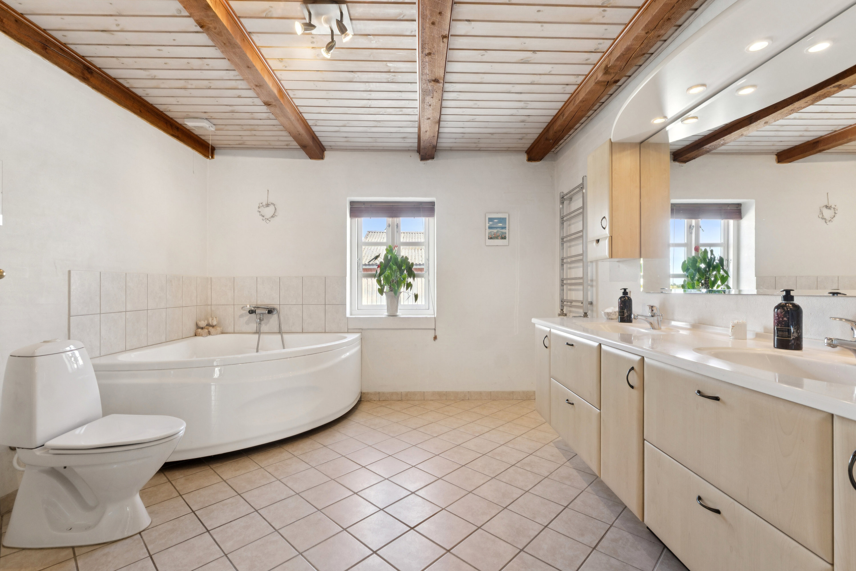 Fremhævet  billede i fuldskærmstilstand. Billede af Enghavevej 227, Lendum, 9870 Sindal