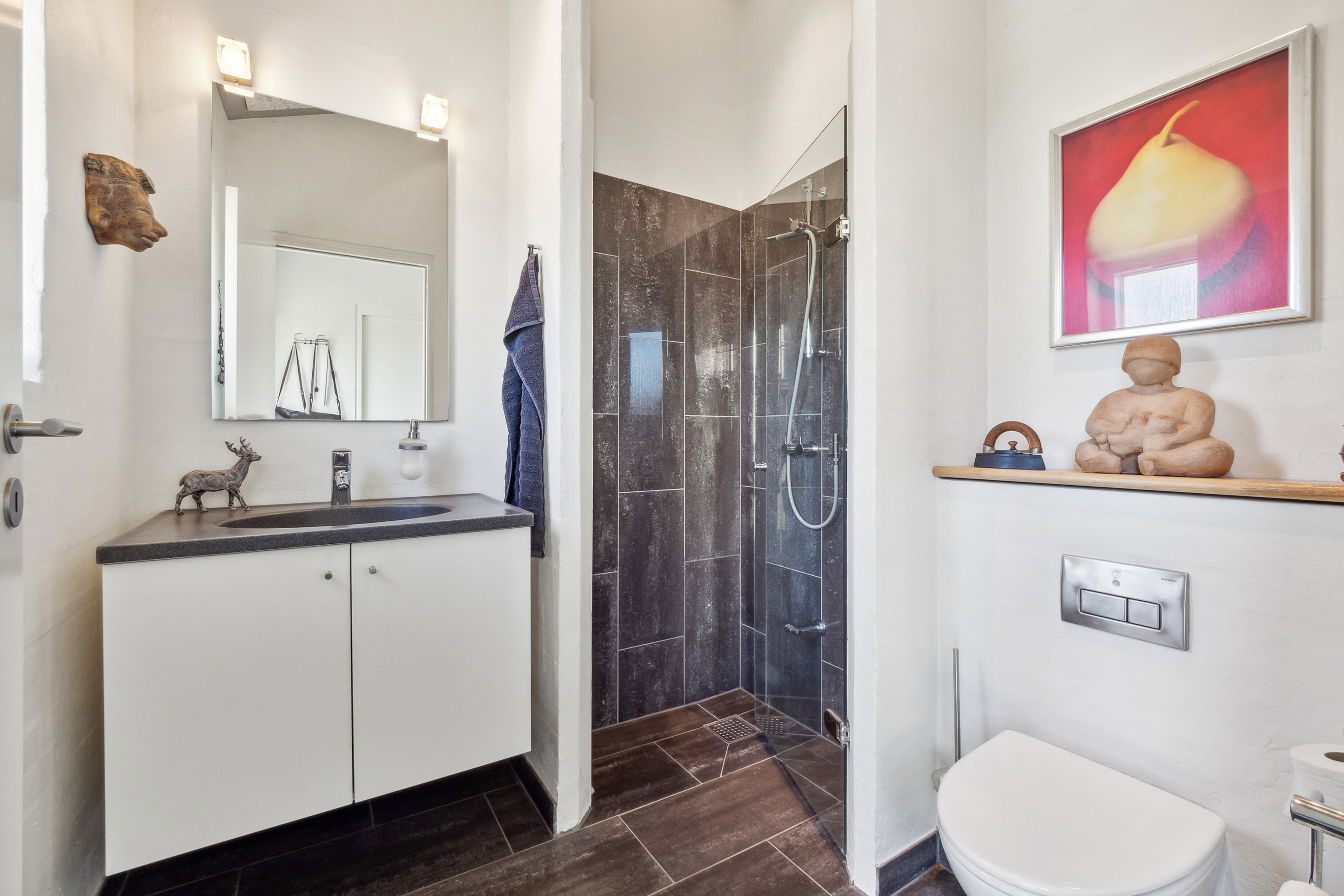 Fremhævet  billede i fuldskærmstilstand. Billede af Ravnholtvej 5, Knudstrup, 8620 Kjellerup