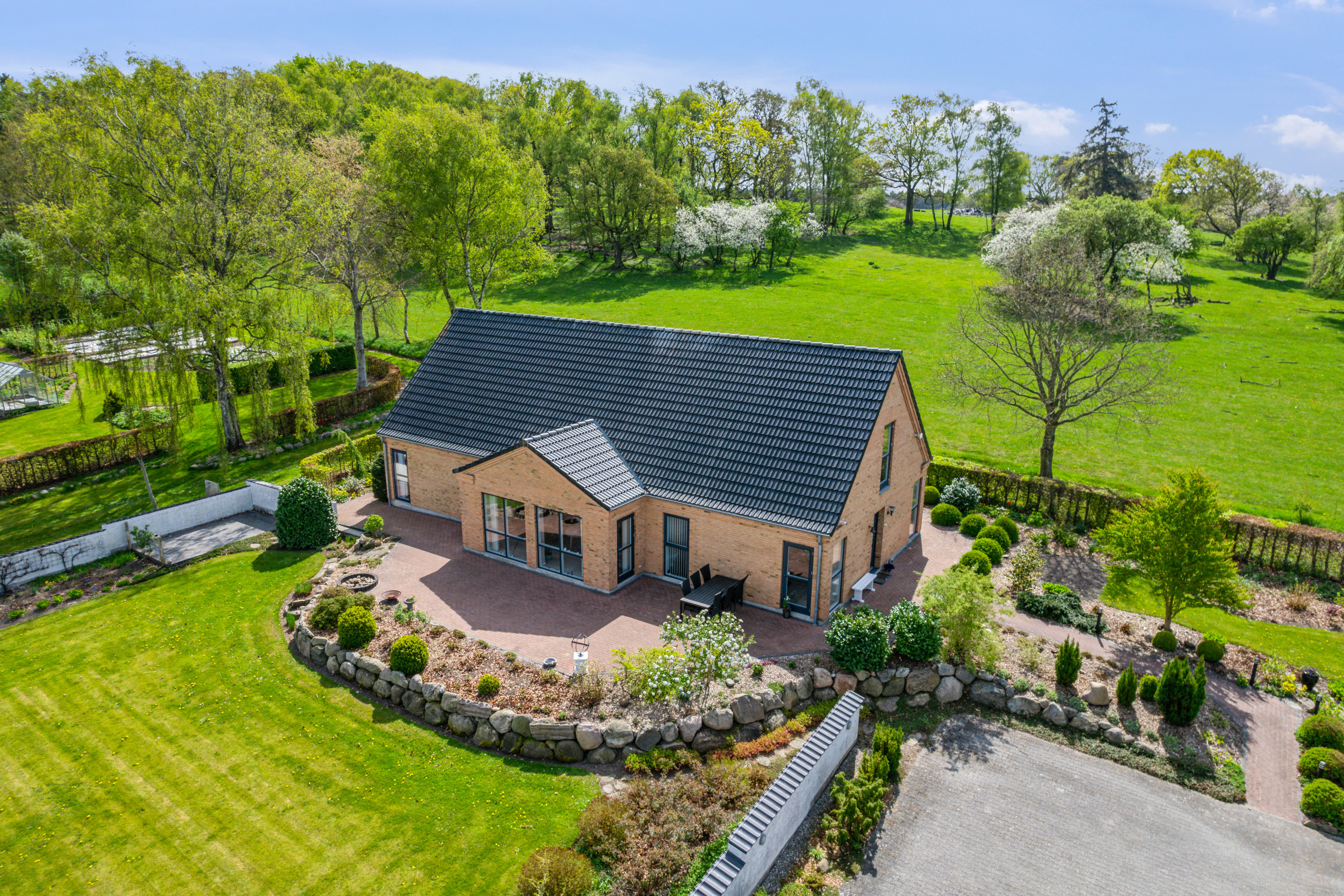 Landejendom på Kastbjergvej 23, Hegedal, 8585 Glesborg