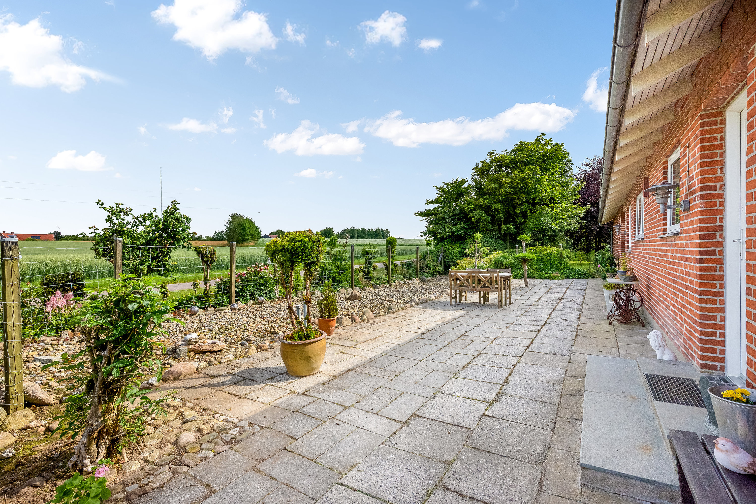 Fremhævet terrasse billede i fuldskærmstilstand. Billede af Mosebyvej 34, 7500 Holstebro