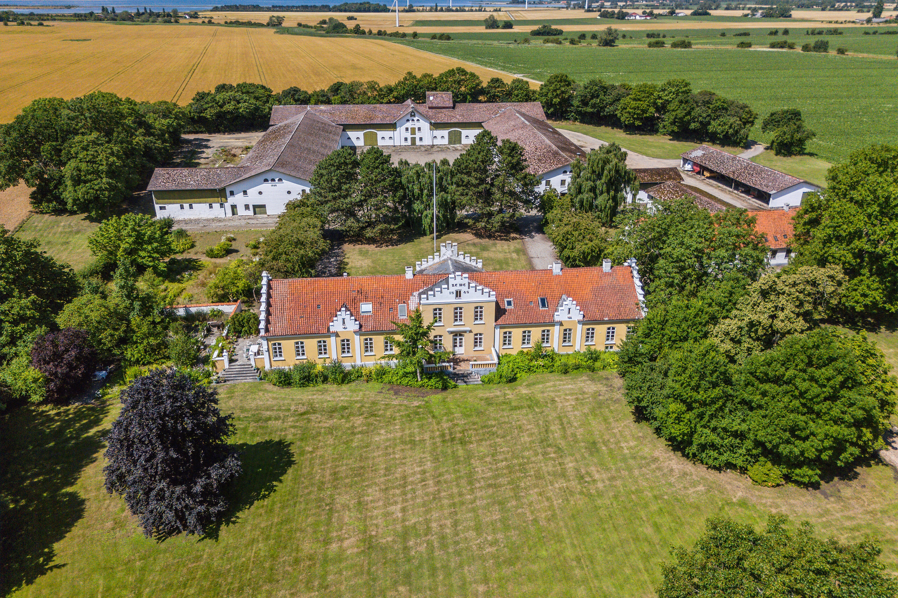 Fremhævet luftfoto billede i fuldskærmstilstand. Billede af Ladegårdsvej 101, Branderslev, 4900 Nakskov