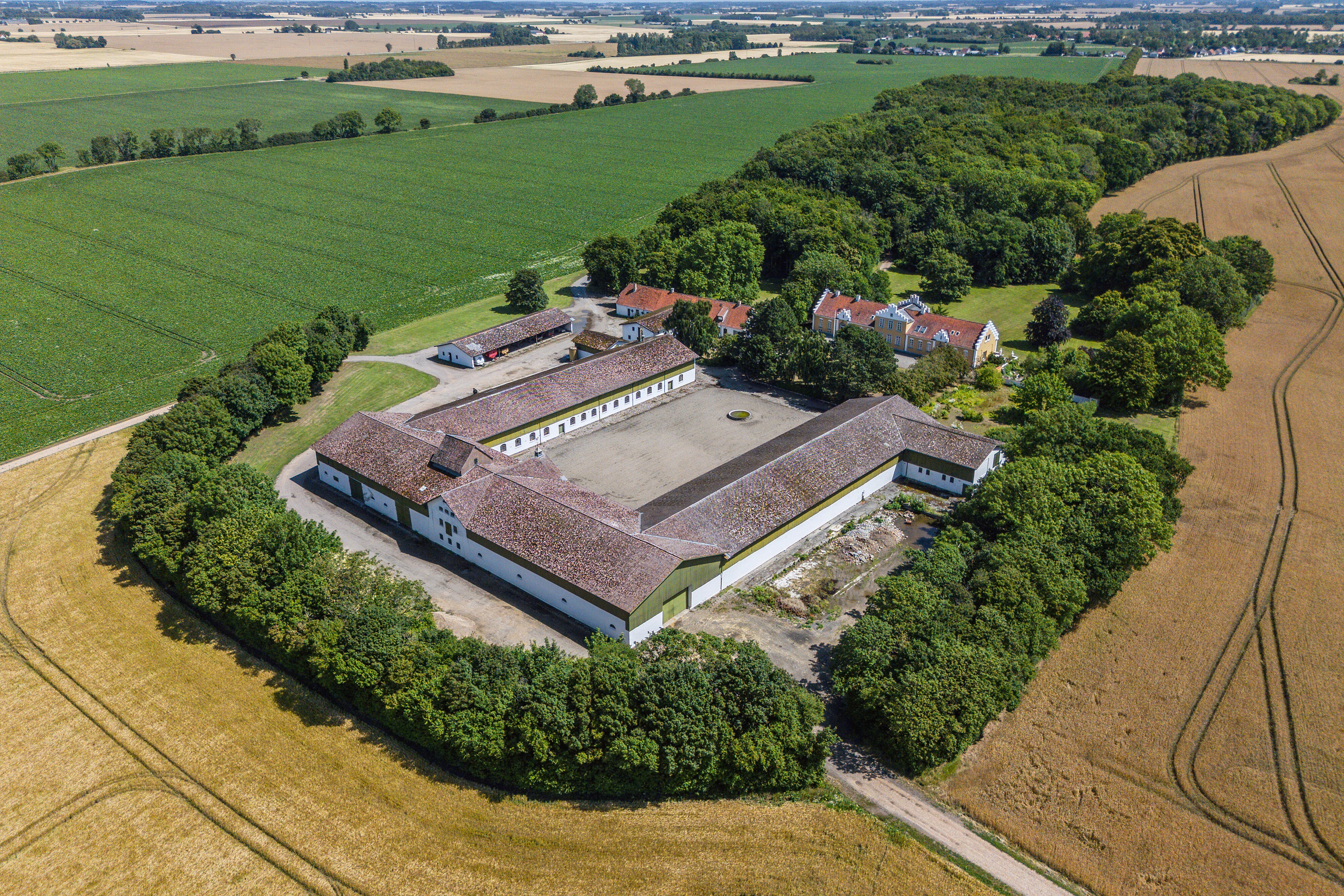 Fremhævet luftfoto billede i fuldskærmstilstand. Billede af Ladegårdsvej 101, Branderslev, 4900 Nakskov