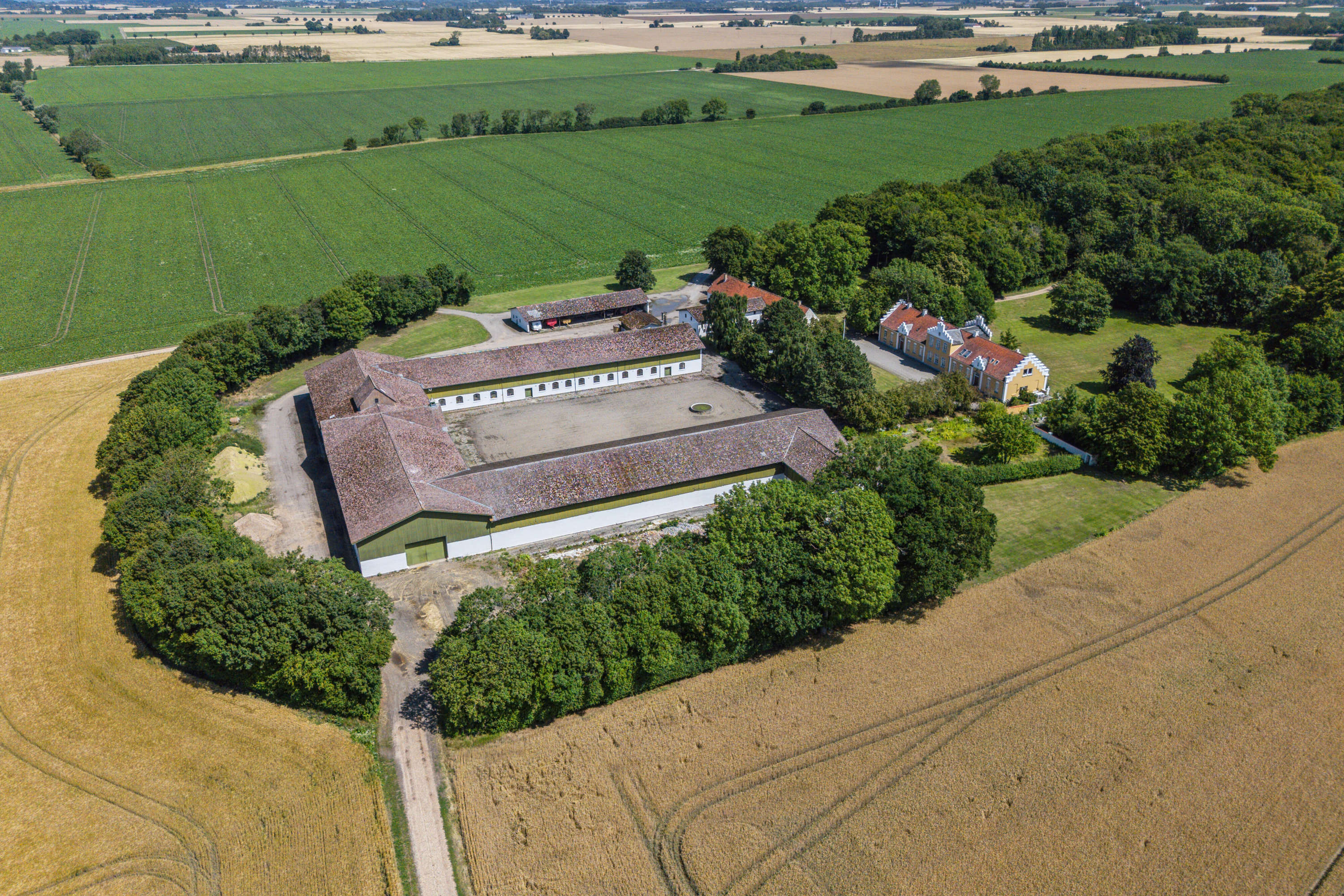 Fremhævet luftfoto billede i fuldskærmstilstand. Billede af Ladegårdsvej 101, Branderslev, 4900 Nakskov