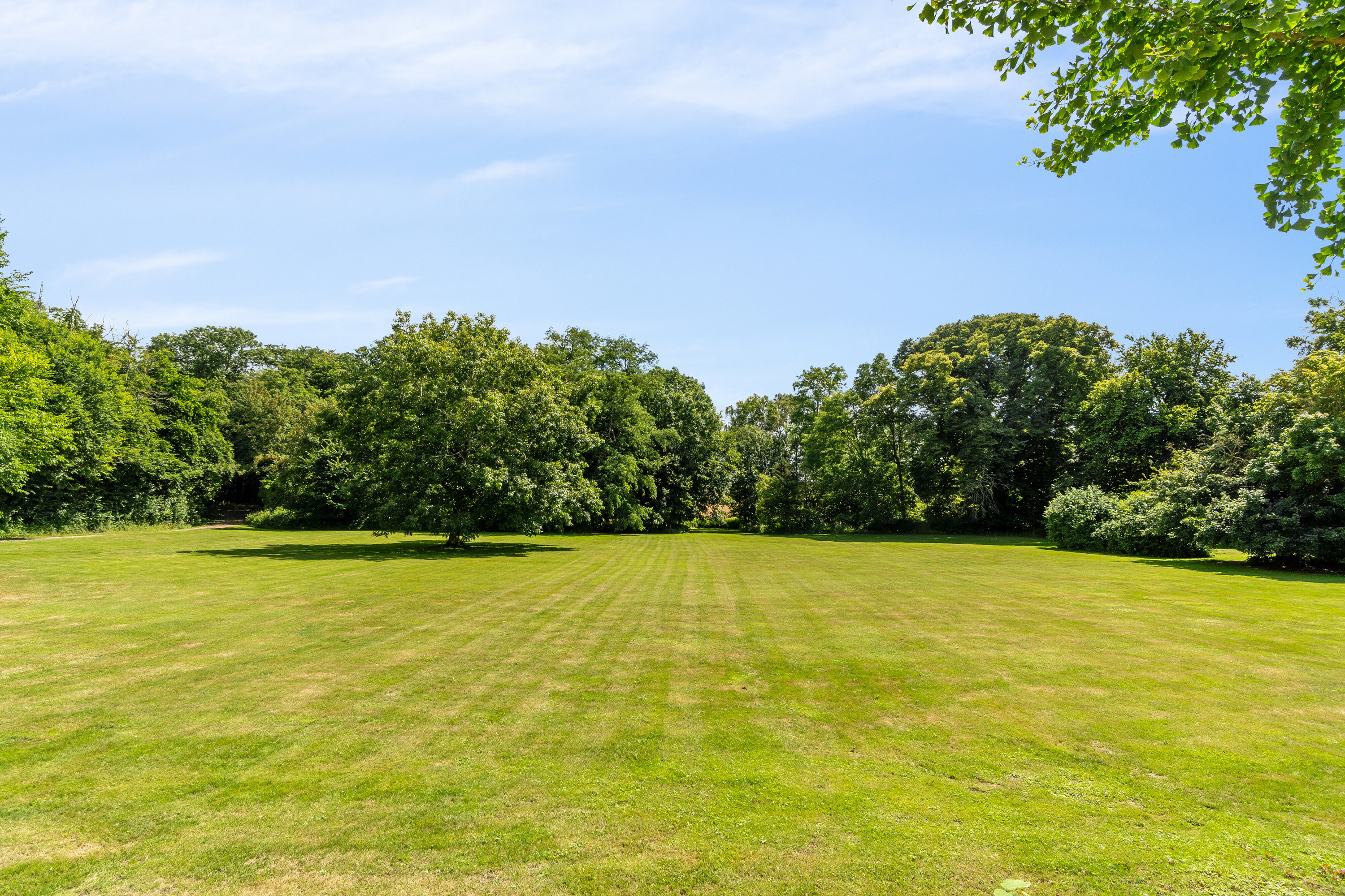 Fremhævet udendørs billede i fuldskærmstilstand. Billede af Ladegårdsvej 101, Branderslev, 4900 Nakskov