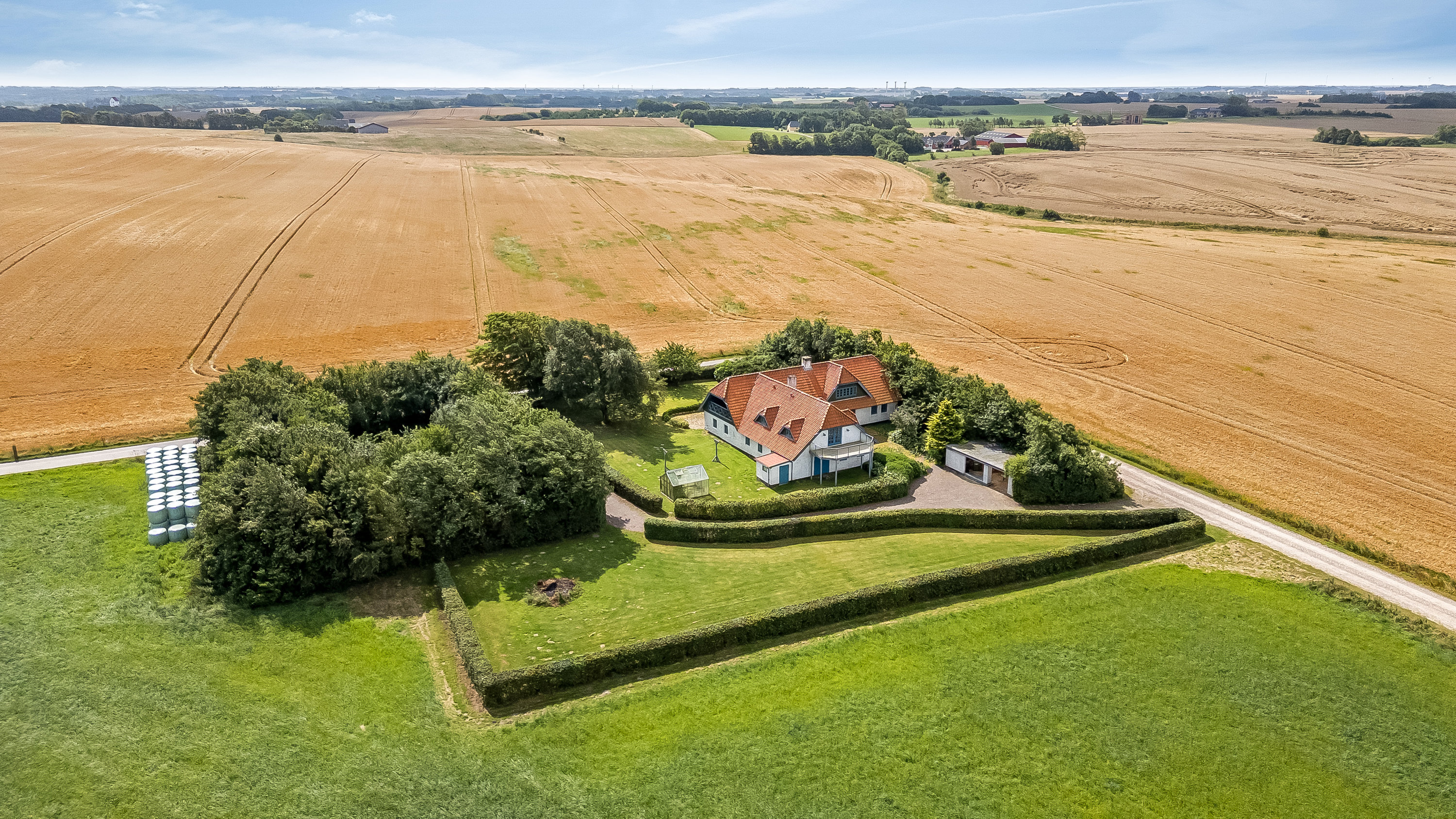 Landejendom: Luftfoto på Kirkevej 44, Handbjerg, 7830 Vinderup