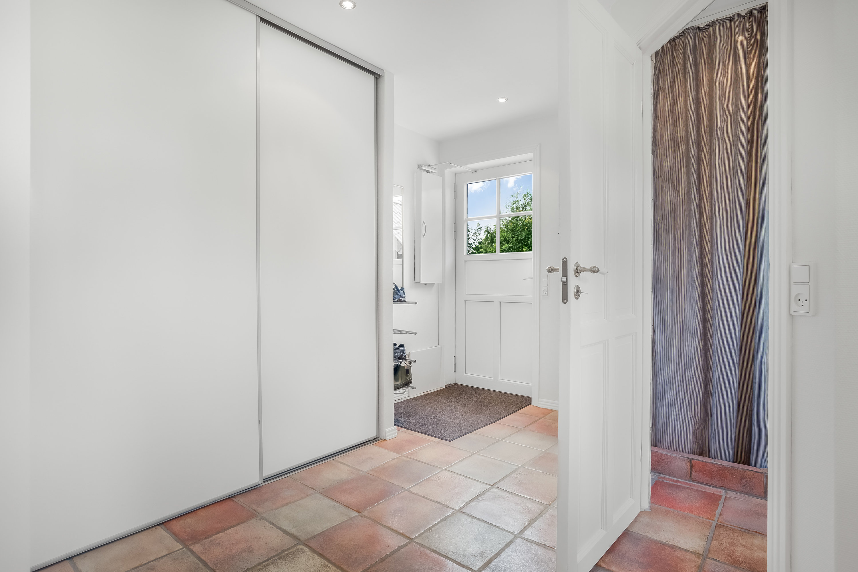 Fremhævet baggang billede i fuldskærmstilstand. Billede af Nørre Bøgildvej 1, Borbjerg, 7500 Holstebro