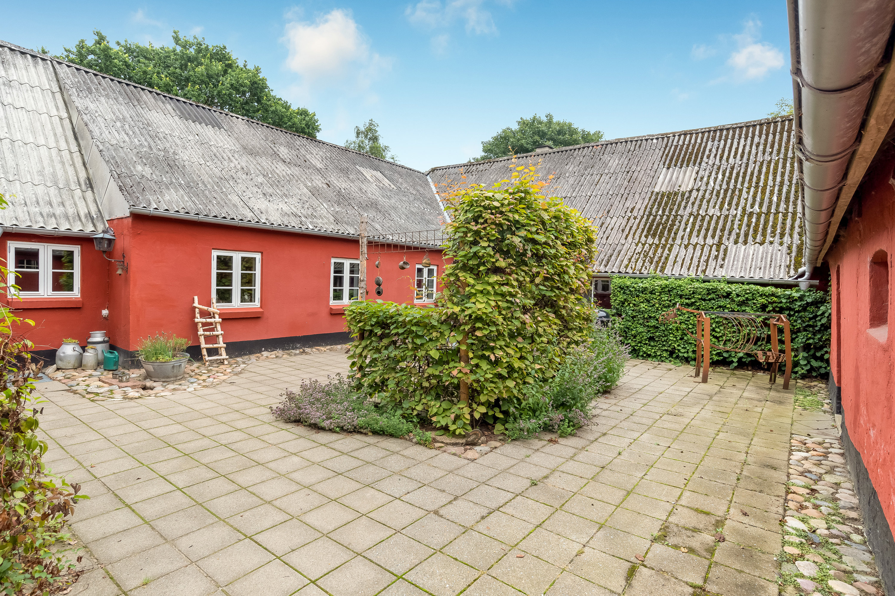 Fremhævet gårdhave billede i fuldskærmstilstand. Billede af Agerfeldvej 17, 7550 Sørvad