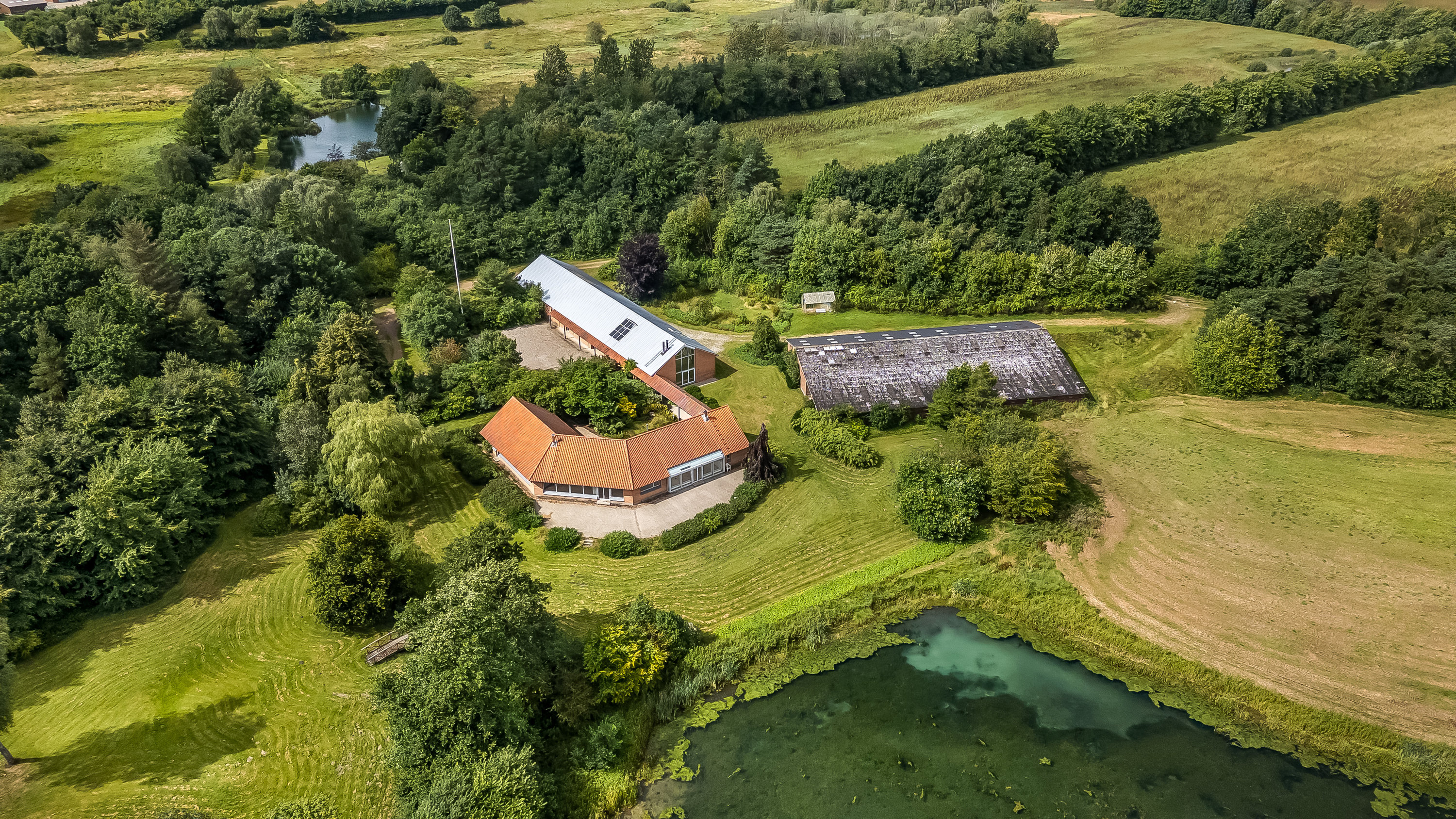 Fremhævet luftfoto billede i fuldskærmstilstand. Billede af Bjergbyvej 12, Bjergby, 7830 Vinderup