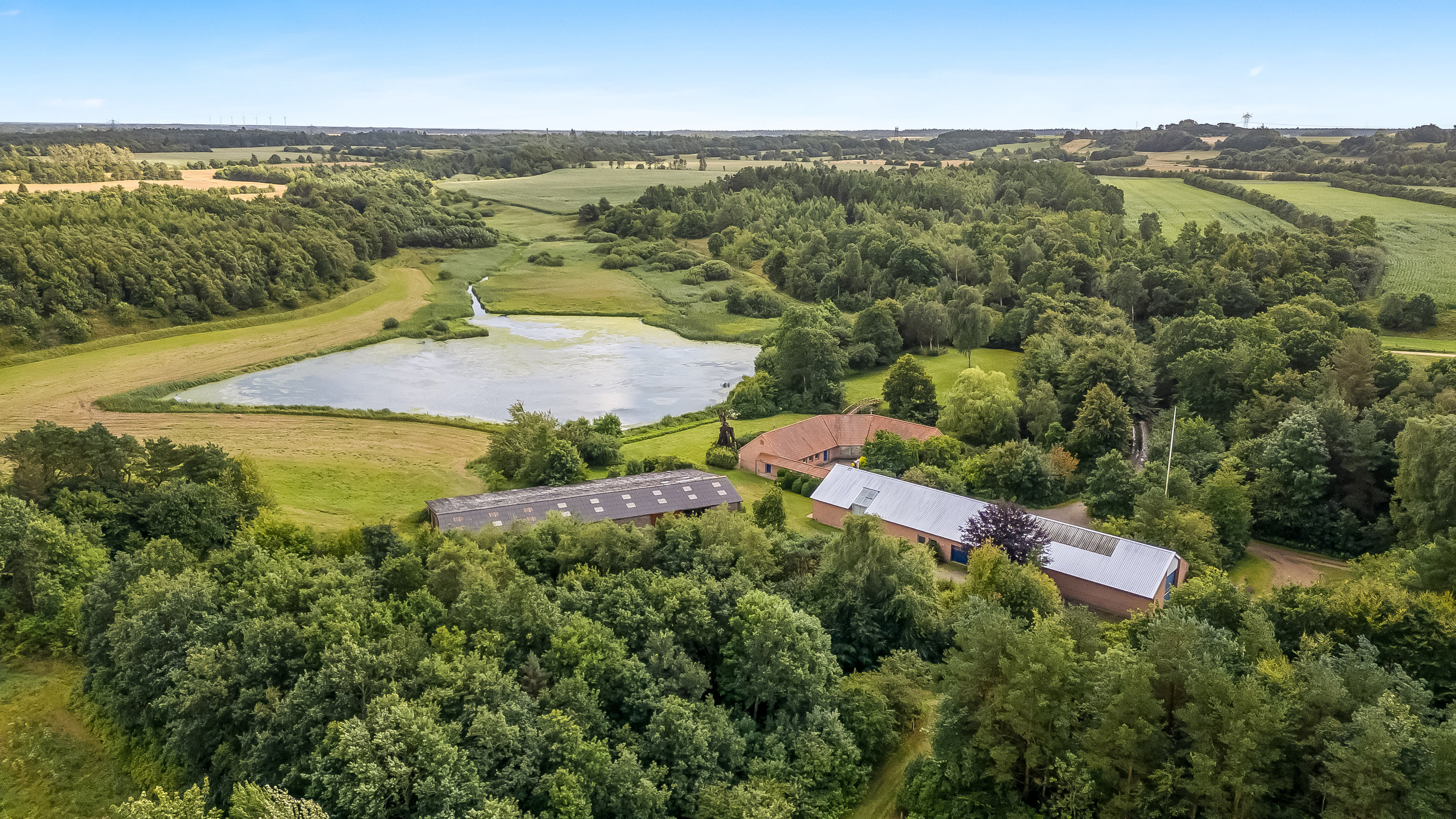 Fremhævet luftfoto billede i fuldskærmstilstand. Billede af Bjergbyvej 12, Bjergby, 7830 Vinderup