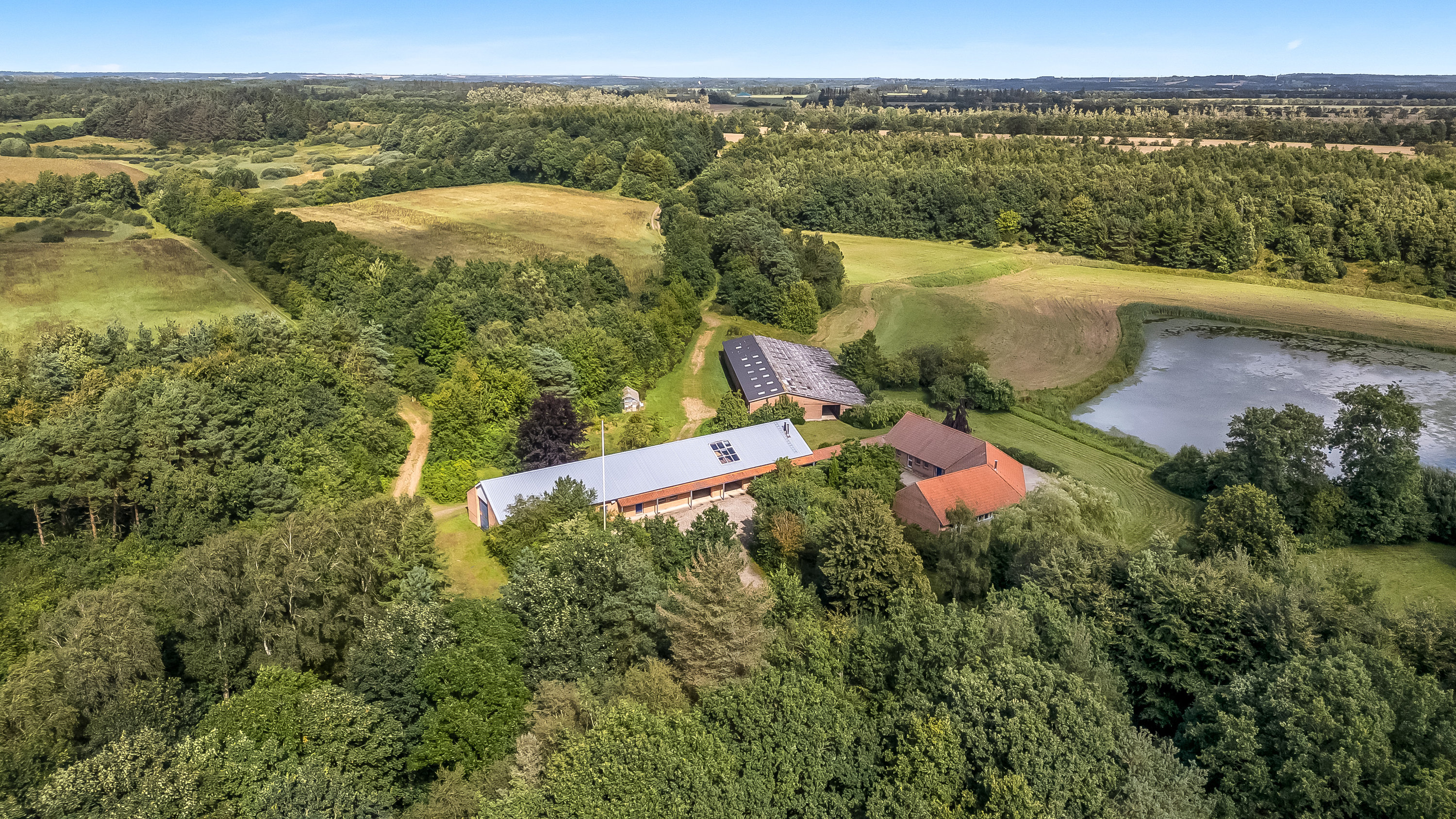 Fremhævet luftfoto billede i fuldskærmstilstand. Billede af Bjergbyvej 12, Bjergby, 7830 Vinderup