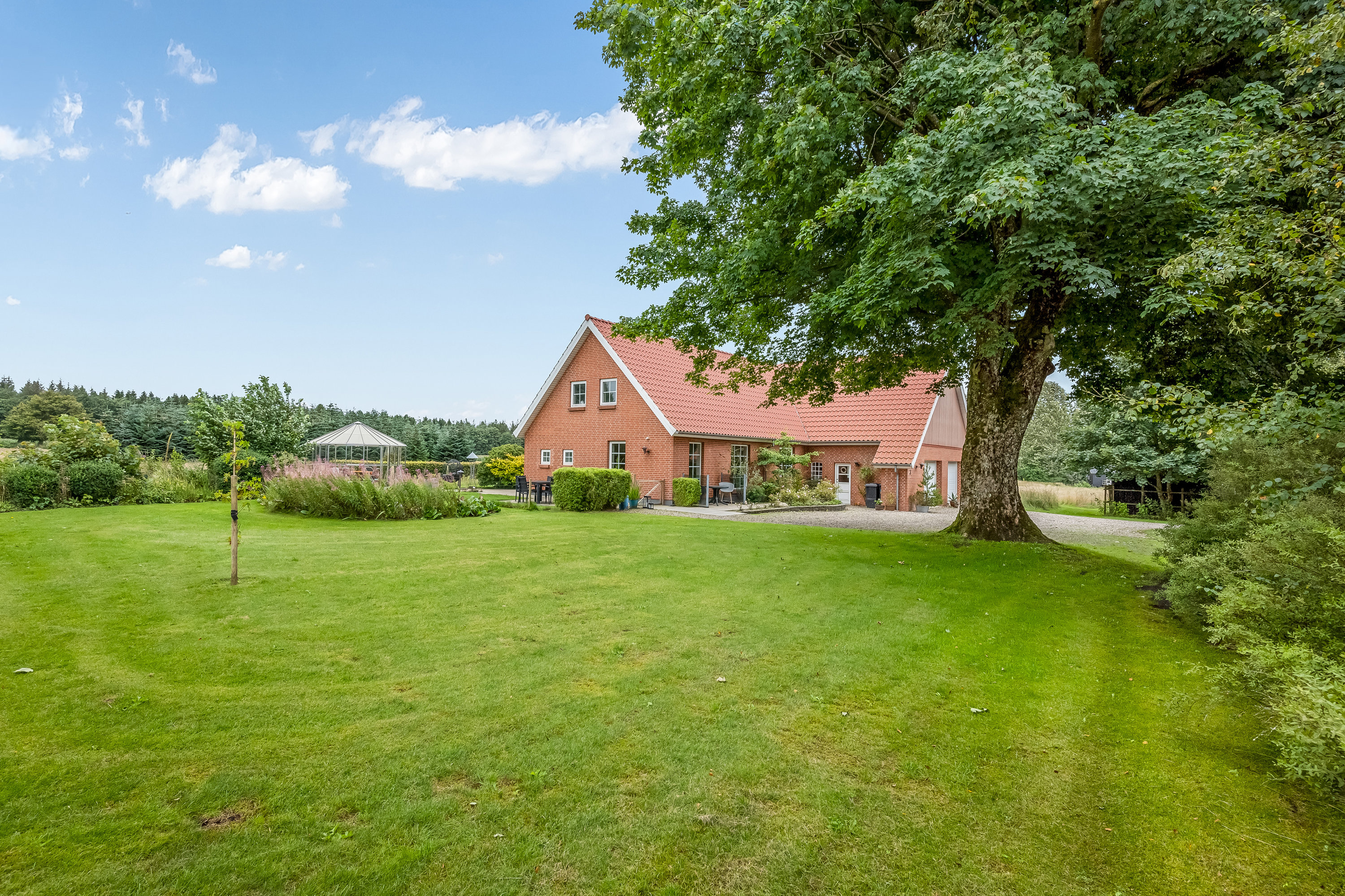 Fremhævet ejendommen billede i fuldskærmstilstand. Billede af Tinkerdalsvej 3, Skave, 7500 Holstebro