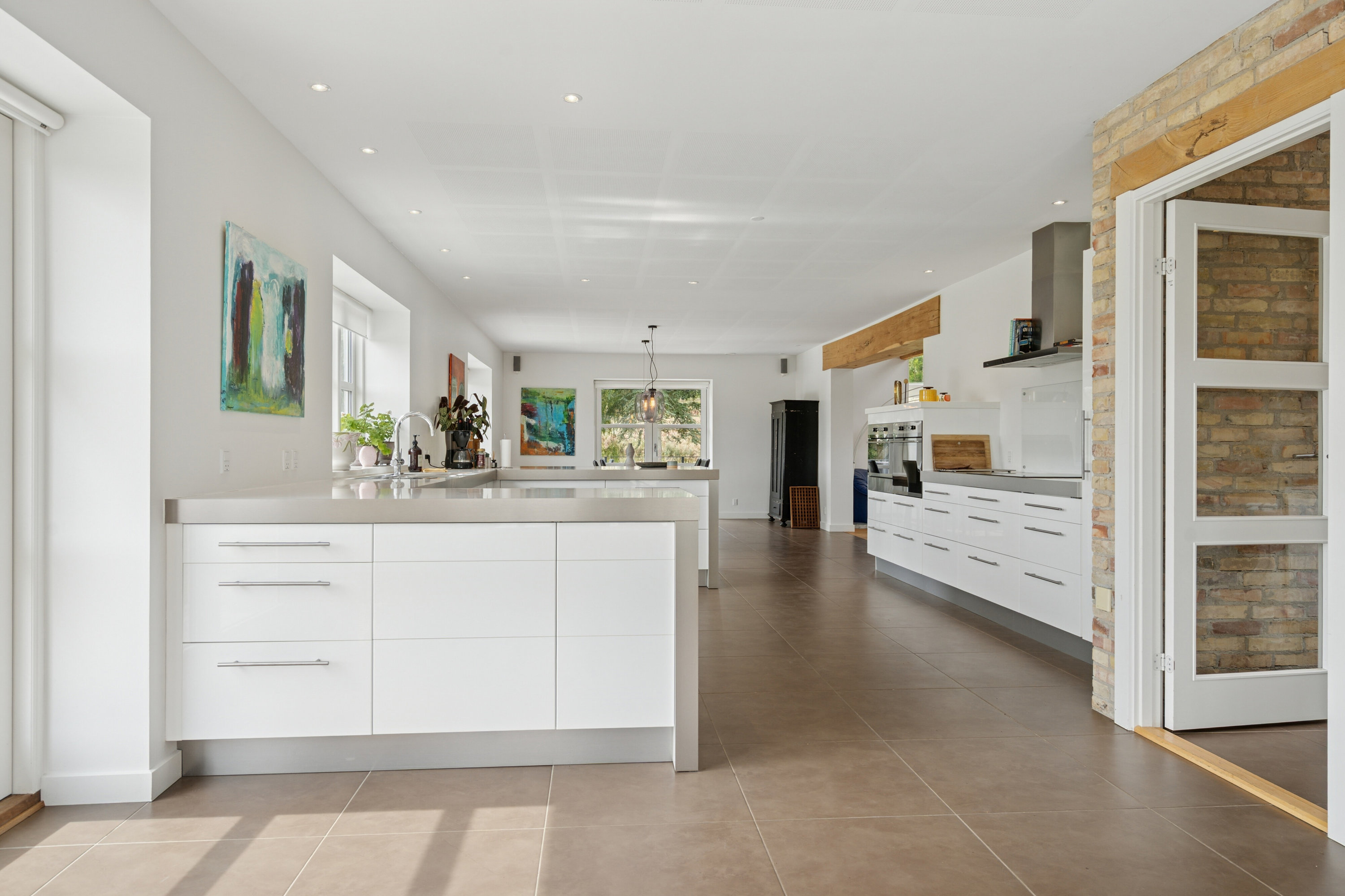 Fremhævet køkken billede i fuldskærmstilstand. Billede af Vædehave 18 (en del) og Vædehave 16, 5462 Morud