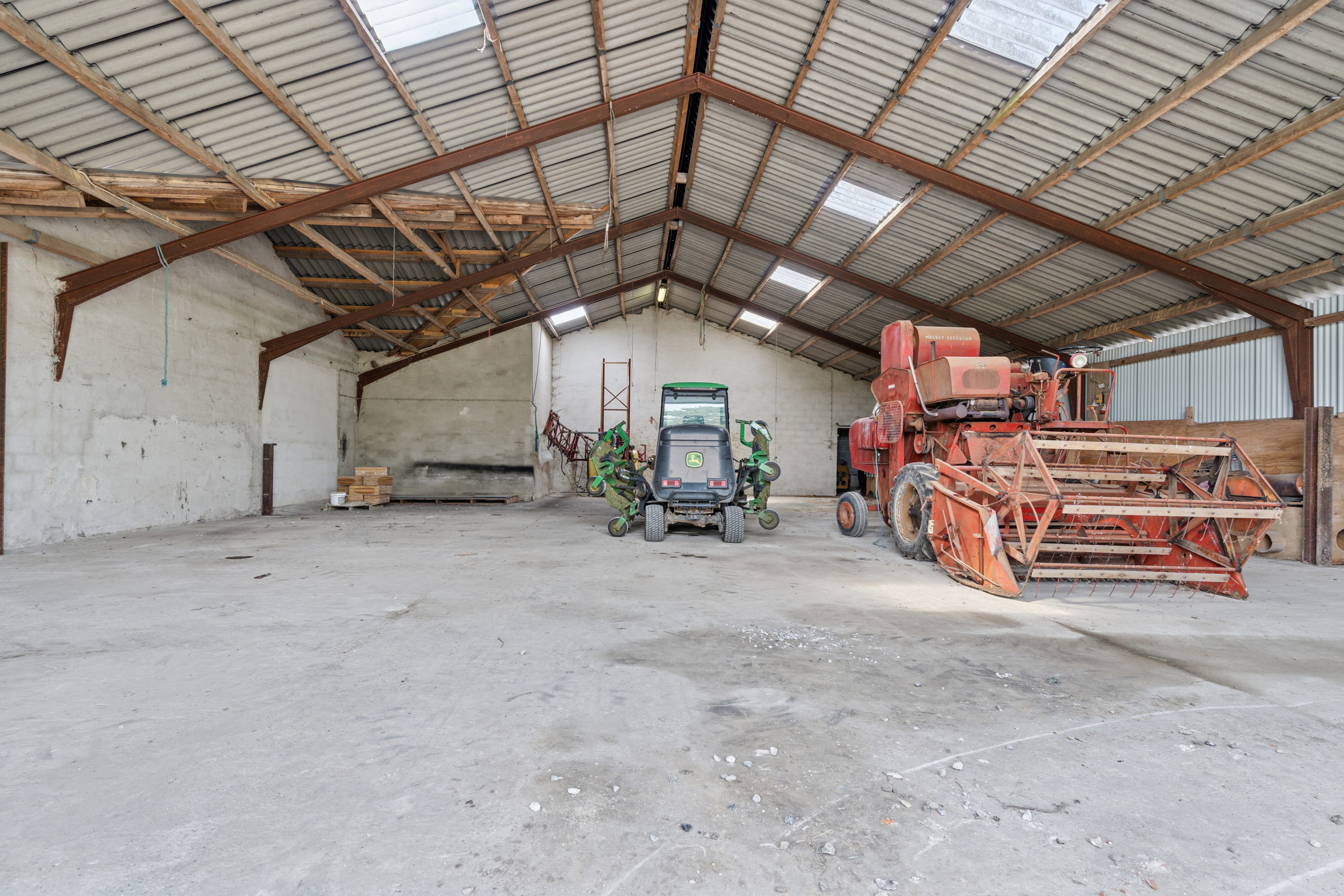 Fremhævet lager billede i fuldskærmstilstand. Billede af Vædehave 18 (en del) og Vædehave 16, 5462 Morud