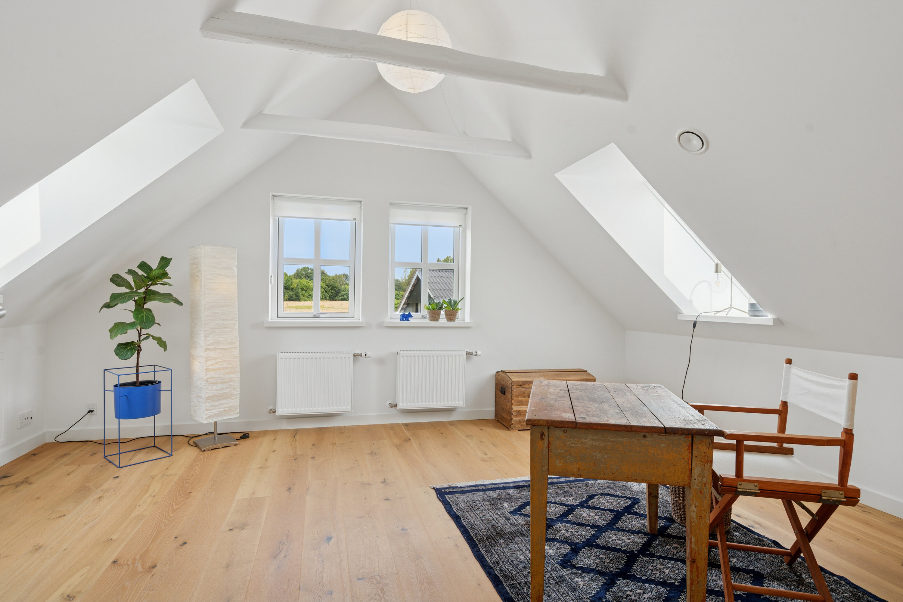 Fremhævet arbejdsværelse billede i fuldskærmstilstand. Billede af Vædehave 18 (en del) og Vædehave 16, 5462 Morud