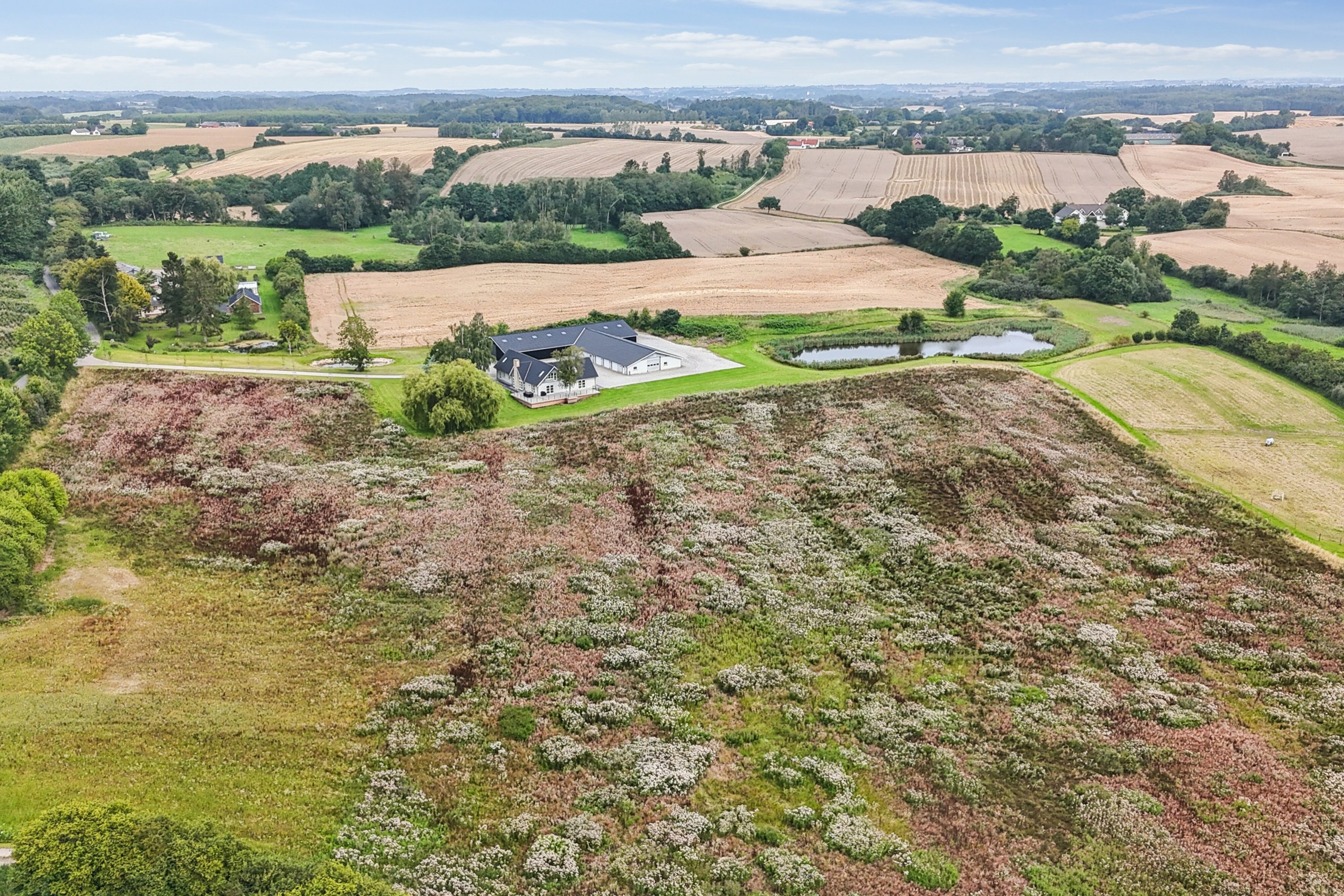 Fremhævet luftfoto billede i fuldskærmstilstand. Billede af Vædehave 18 (en del) og Vædehave 16, 5462 Morud