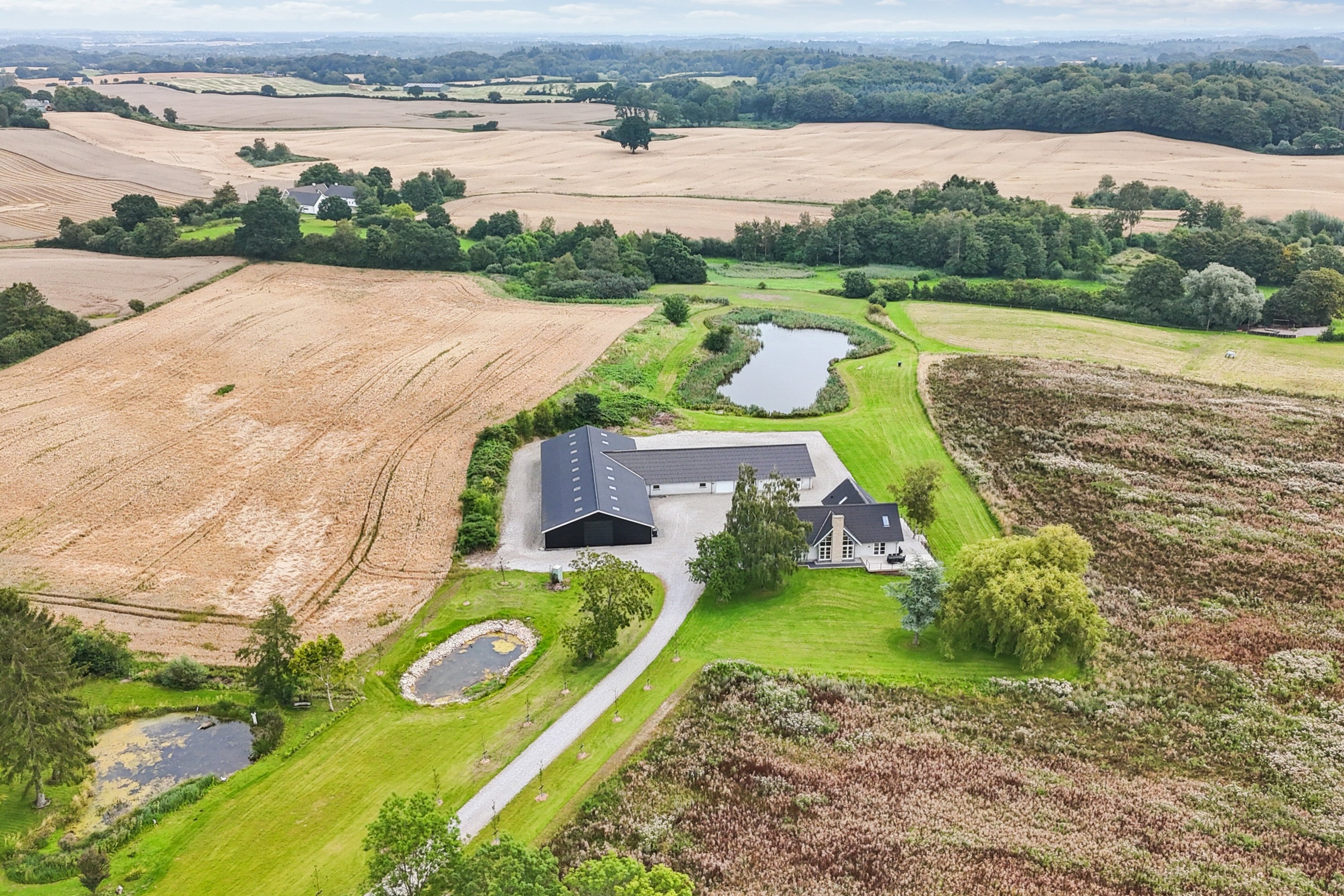 Fremhævet luftfoto billede i fuldskærmstilstand. Billede af Vædehave 18 (en del) og Vædehave 16, 5462 Morud