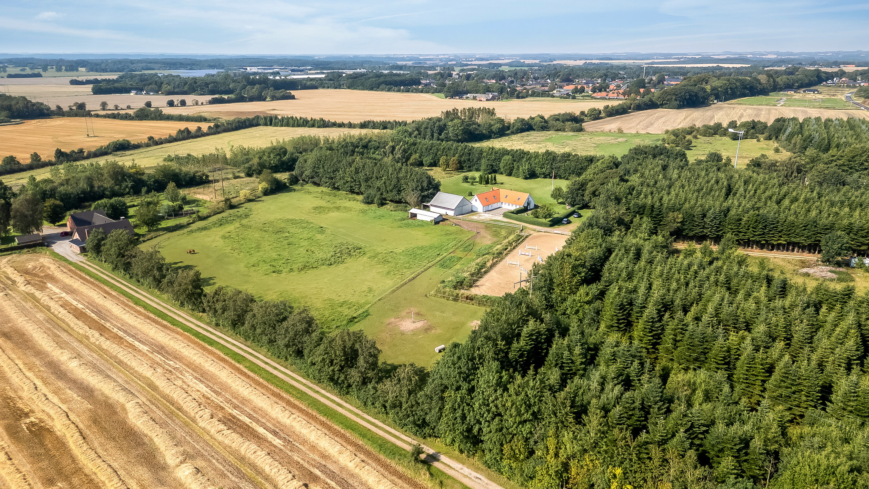 Landejendom: Luftfoto på Hedevej 40, 8882 Fårvang