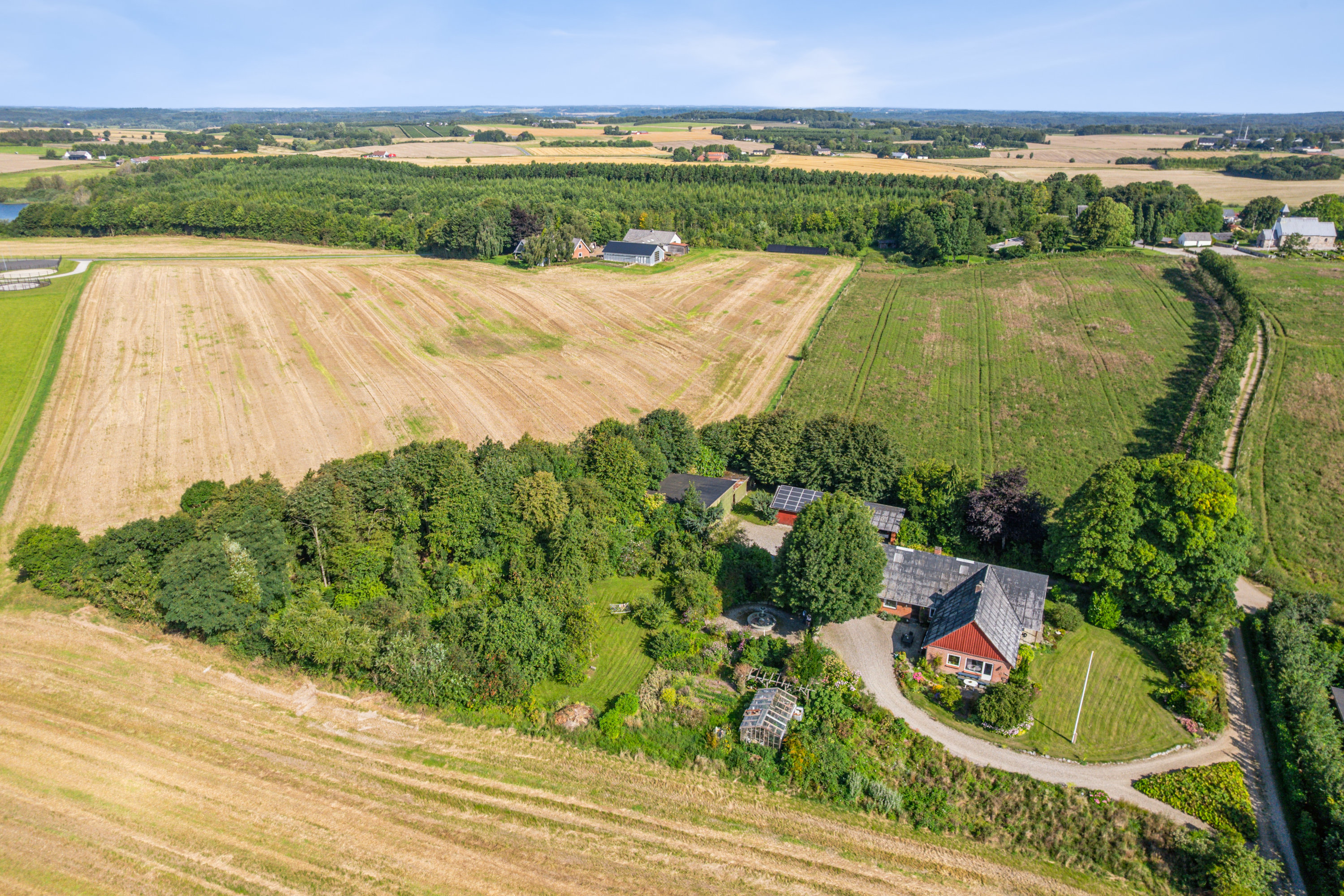 Fremhævet  billede i fuldskærmstilstand. Billede af Kirkebakken 19, Sdr. Vinge, 8860 Ulstrup