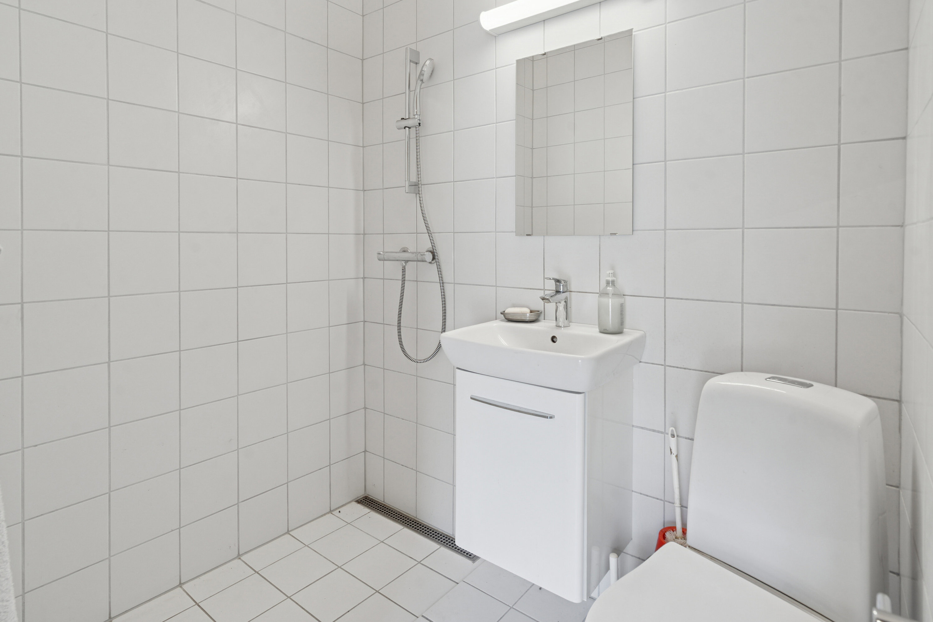 Fremhævet badeværelse n38 billede i fuldskærmstilstand. Billede af Neversvej 40, 5690 Tommerup