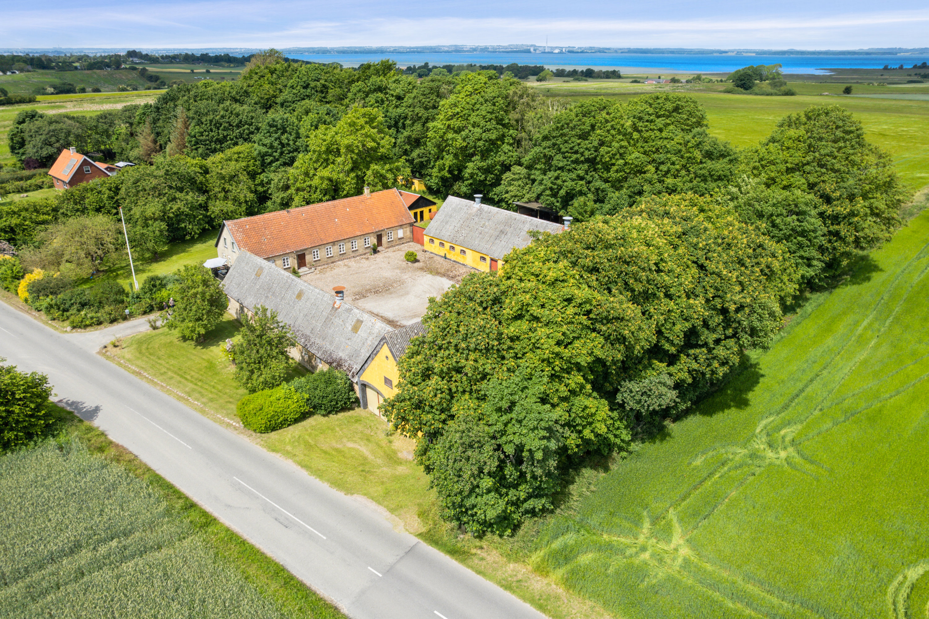 Fremhævet  billede i fuldskærmstilstand. Billede af Kirkebjergvej 8, Dejret, 8420 Knebel