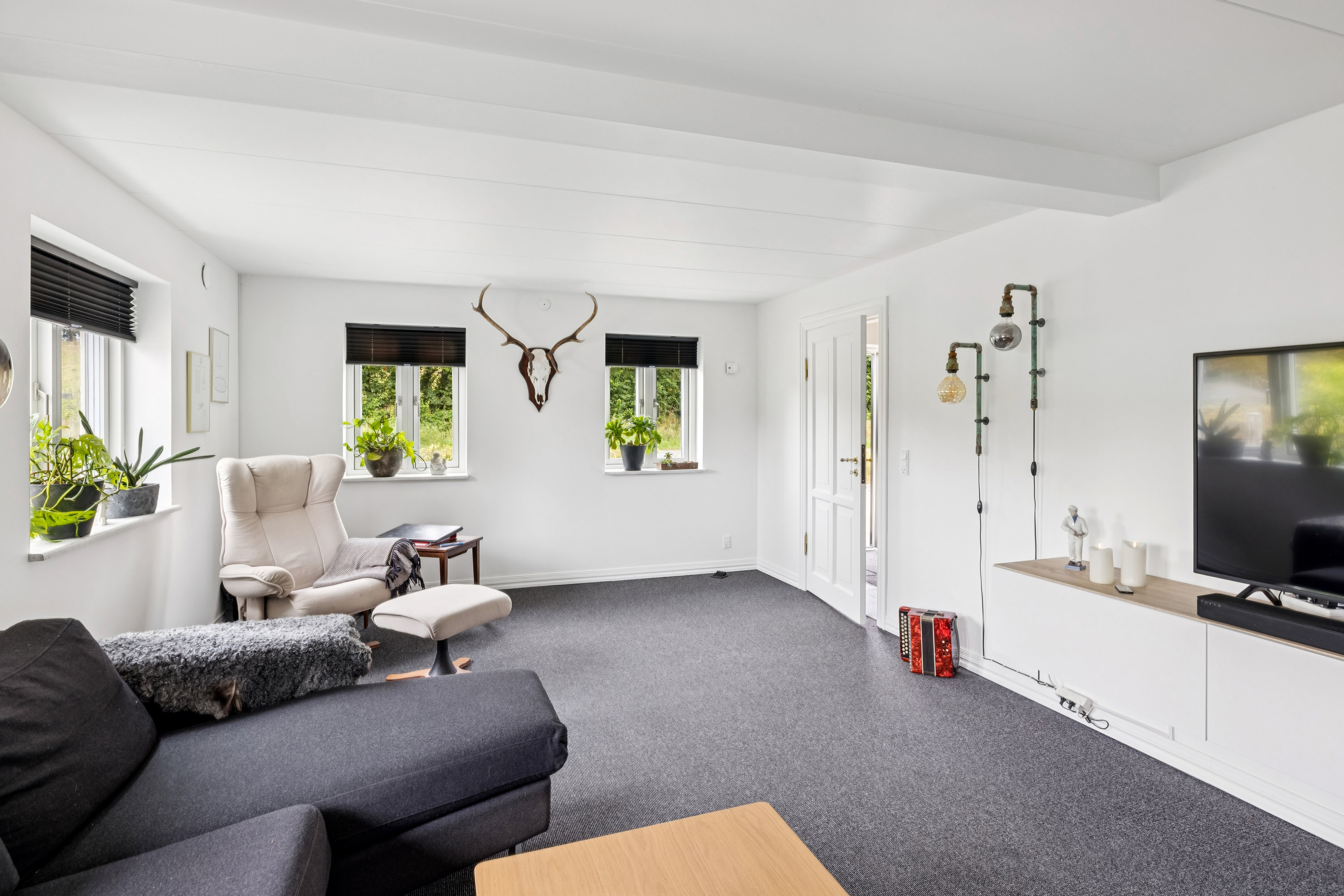 Fremhævet  billede i fuldskærmstilstand. Billede af Løgstørvej 42, 8831 Løgstrup