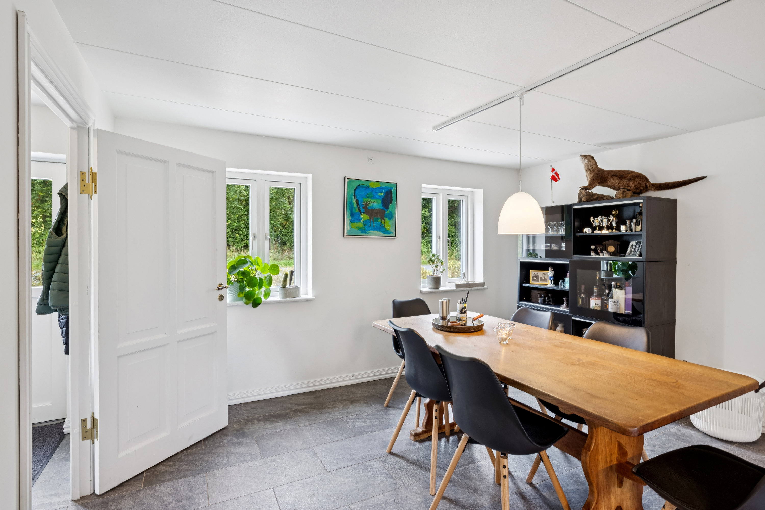 Fremhævet  billede i fuldskærmstilstand. Billede af Løgstørvej 42, 8831 Løgstrup