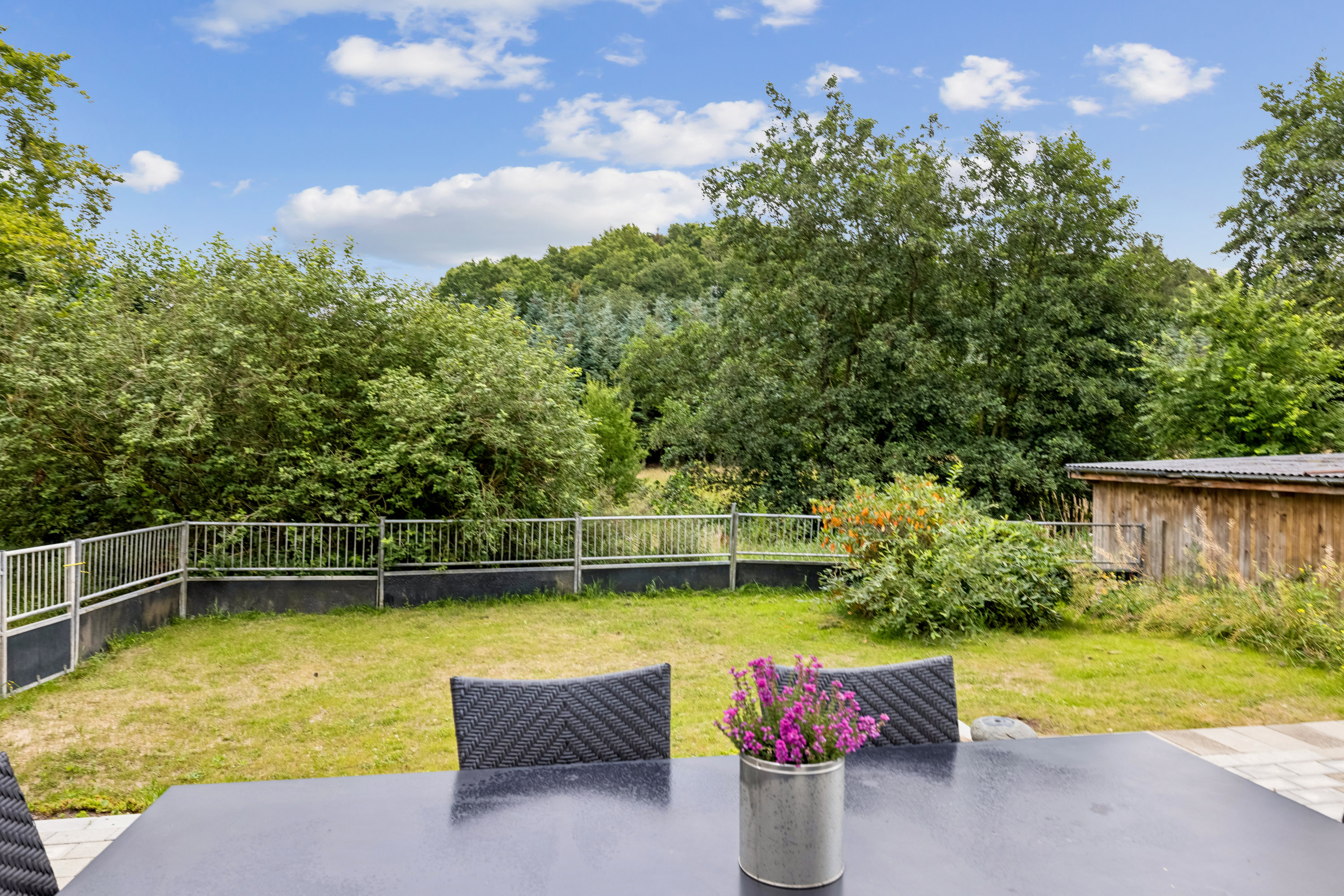 Fremhævet  billede i fuldskærmstilstand. Billede af Løgstørvej 42, 8831 Løgstrup