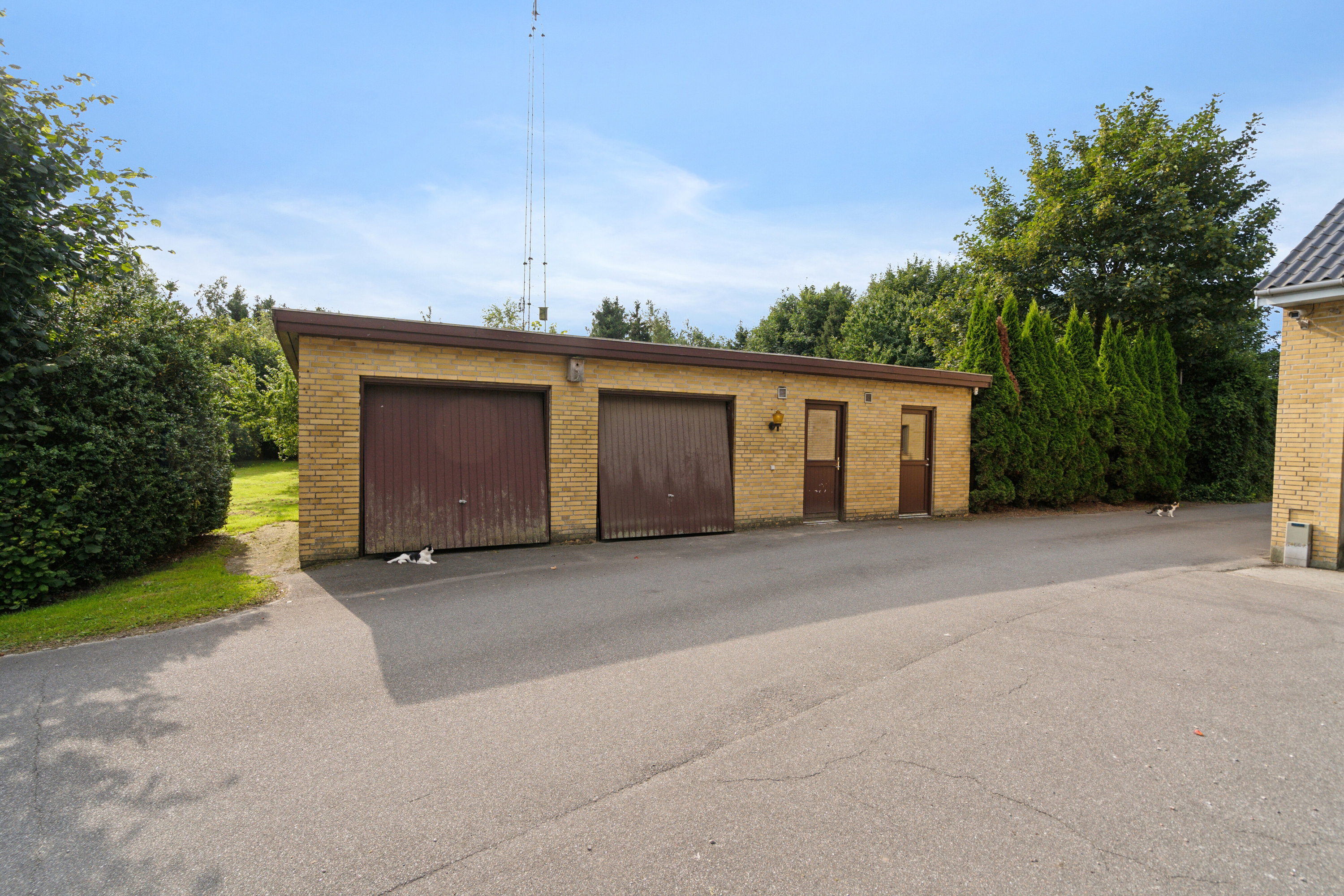 Fremhævet garage n38 billede i fuldskærmstilstand. Billede af Neversvej 40, 5690 Tommerup