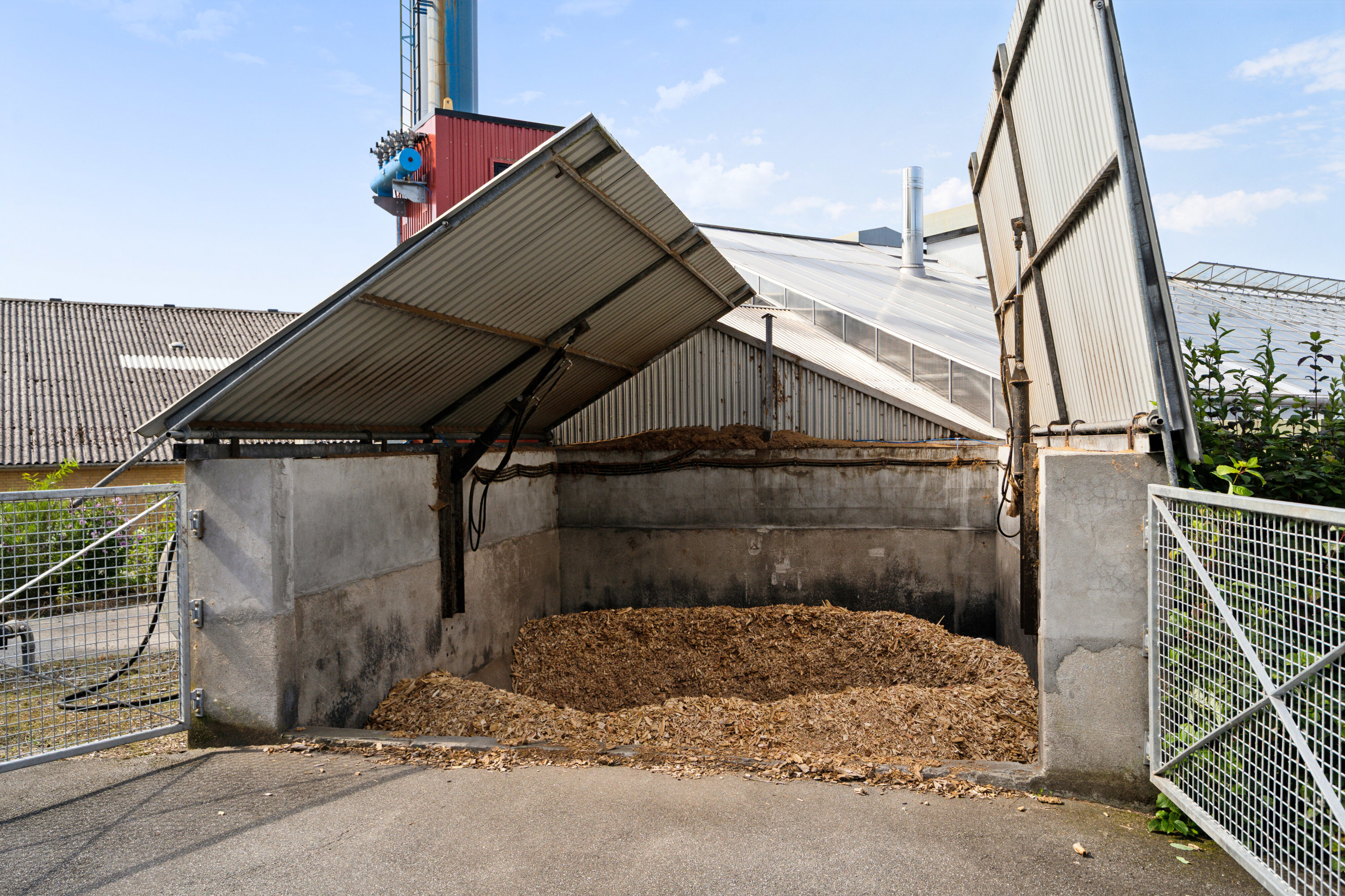 Fremhævet udendørs billede i fuldskærmstilstand. Billede af Neversvej 40, 5690 Tommerup