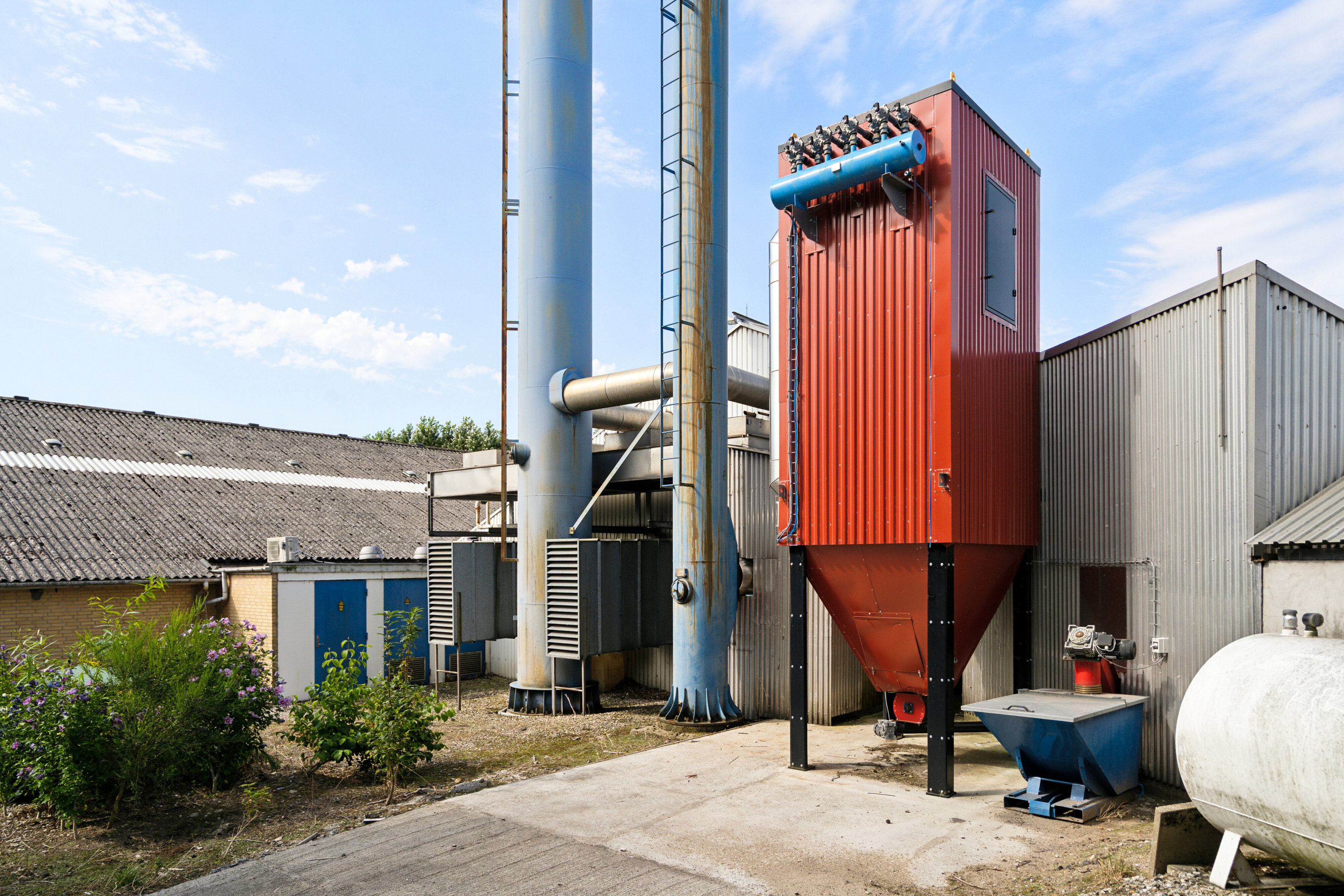 Fremhævet udendørs billede i fuldskærmstilstand. Billede af Neversvej 40, 5690 Tommerup