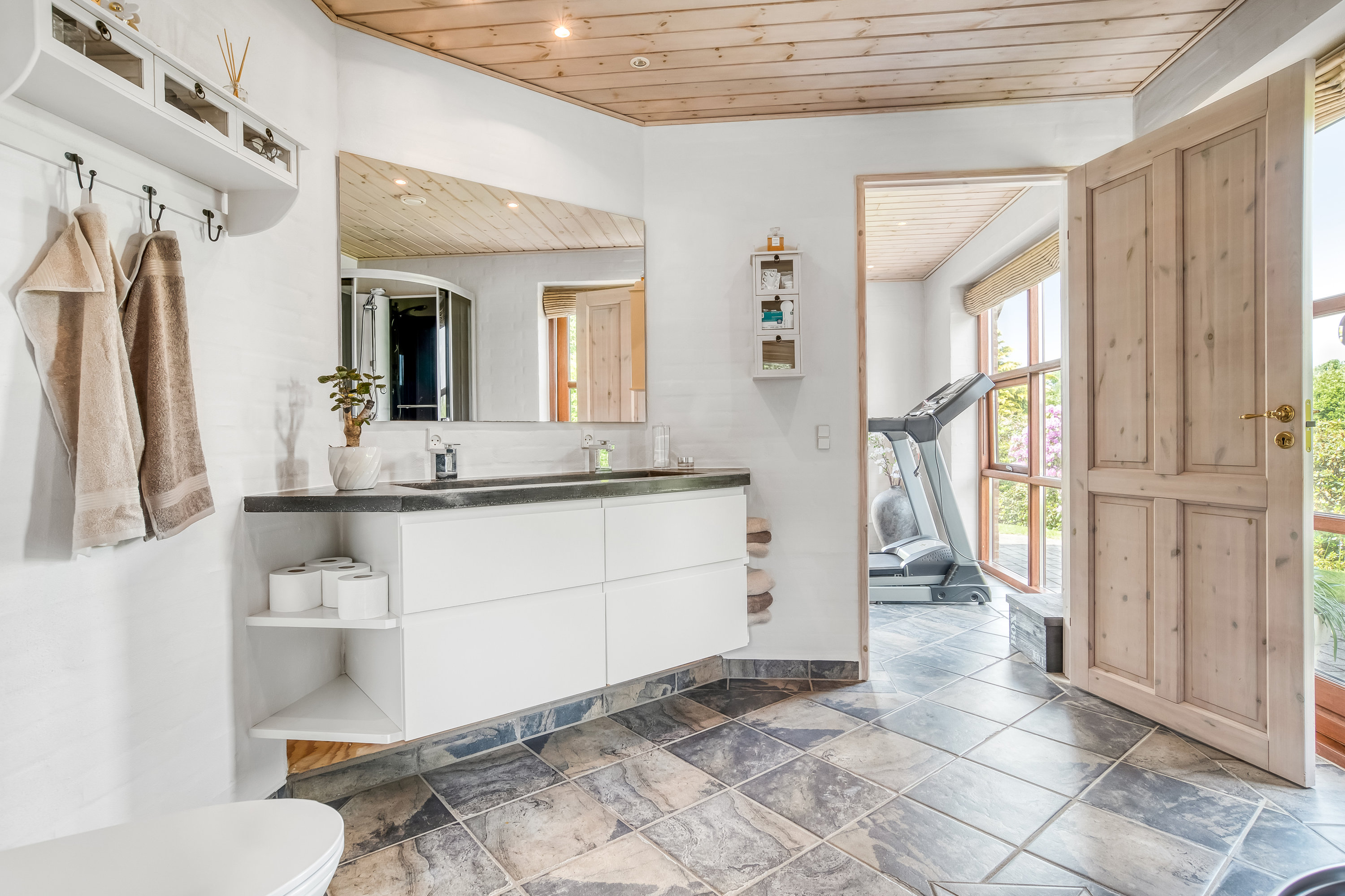 Fremhævet badeværelse billede i fuldskærmstilstand. Billede af Birkemosevej 10 Udstykning, Karstoft, 6933 Kibæk