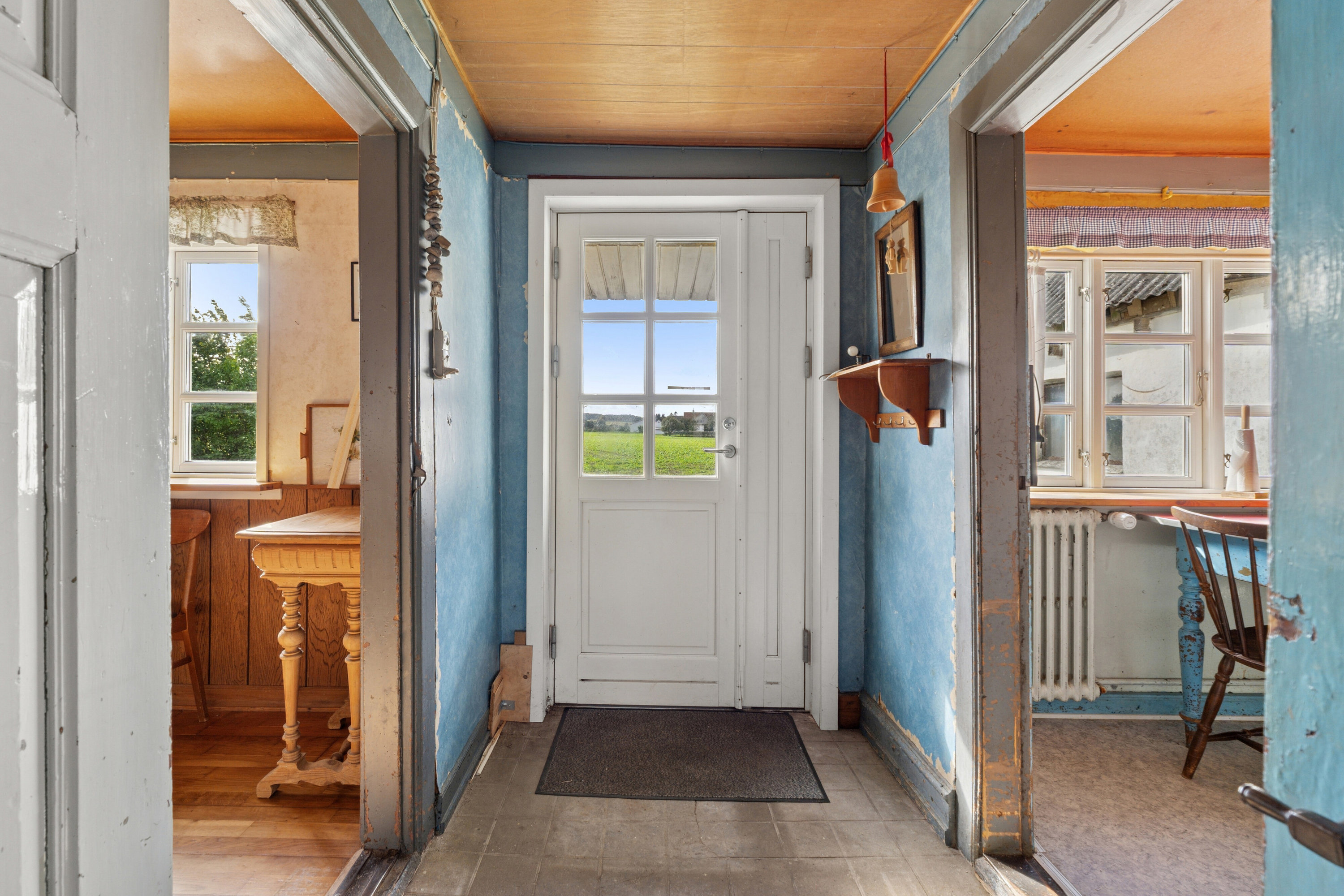 Fremhævet entre fra gårdsplads billede i fuldskærmstilstand. Billede af Toftevej 8, V Hæsinge, 5672 Broby