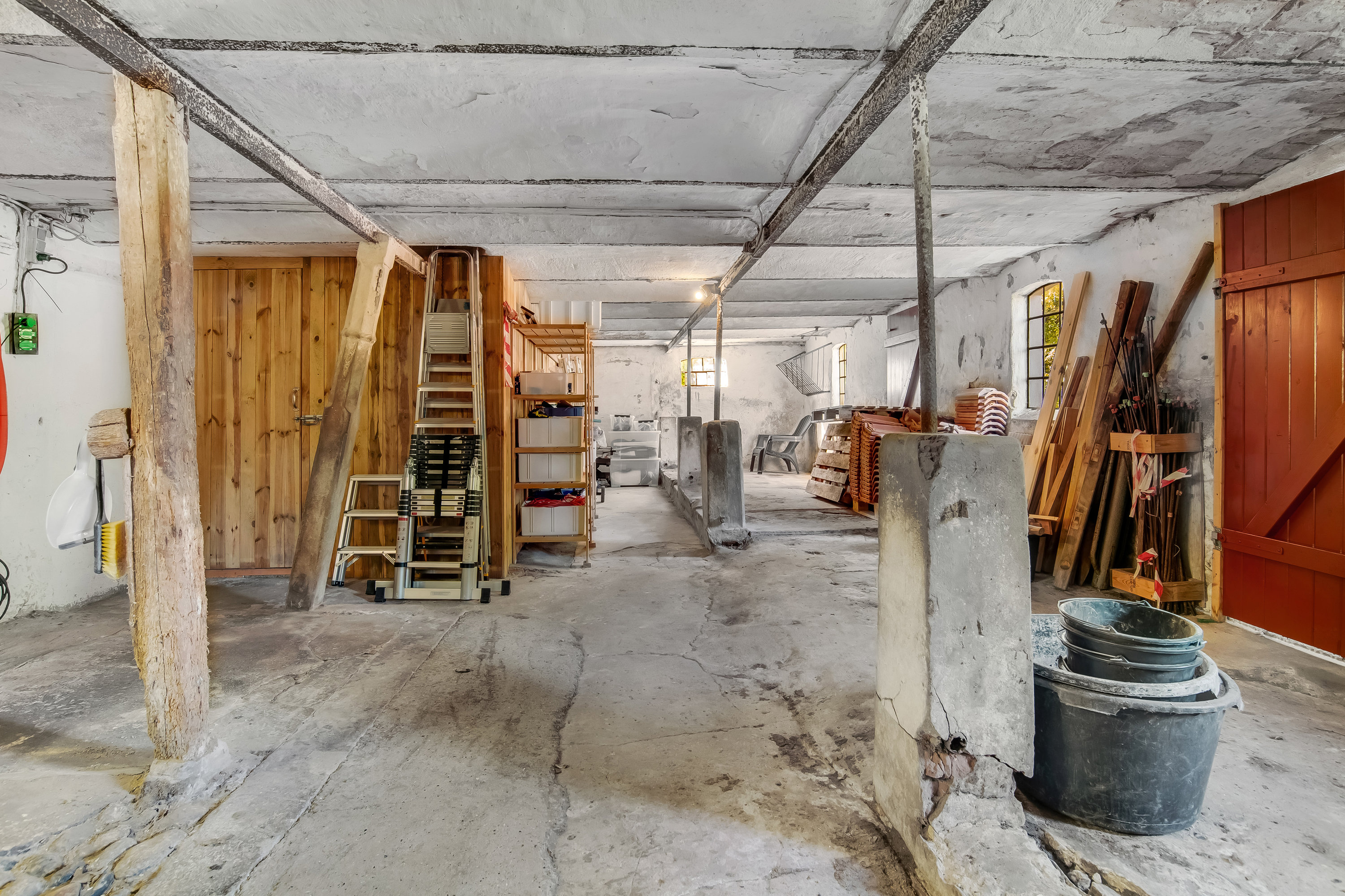 Fremhævet stald billede i fuldskærmstilstand. Billede af Smedegårdvej 15, Tvis, 7500 Holstebro